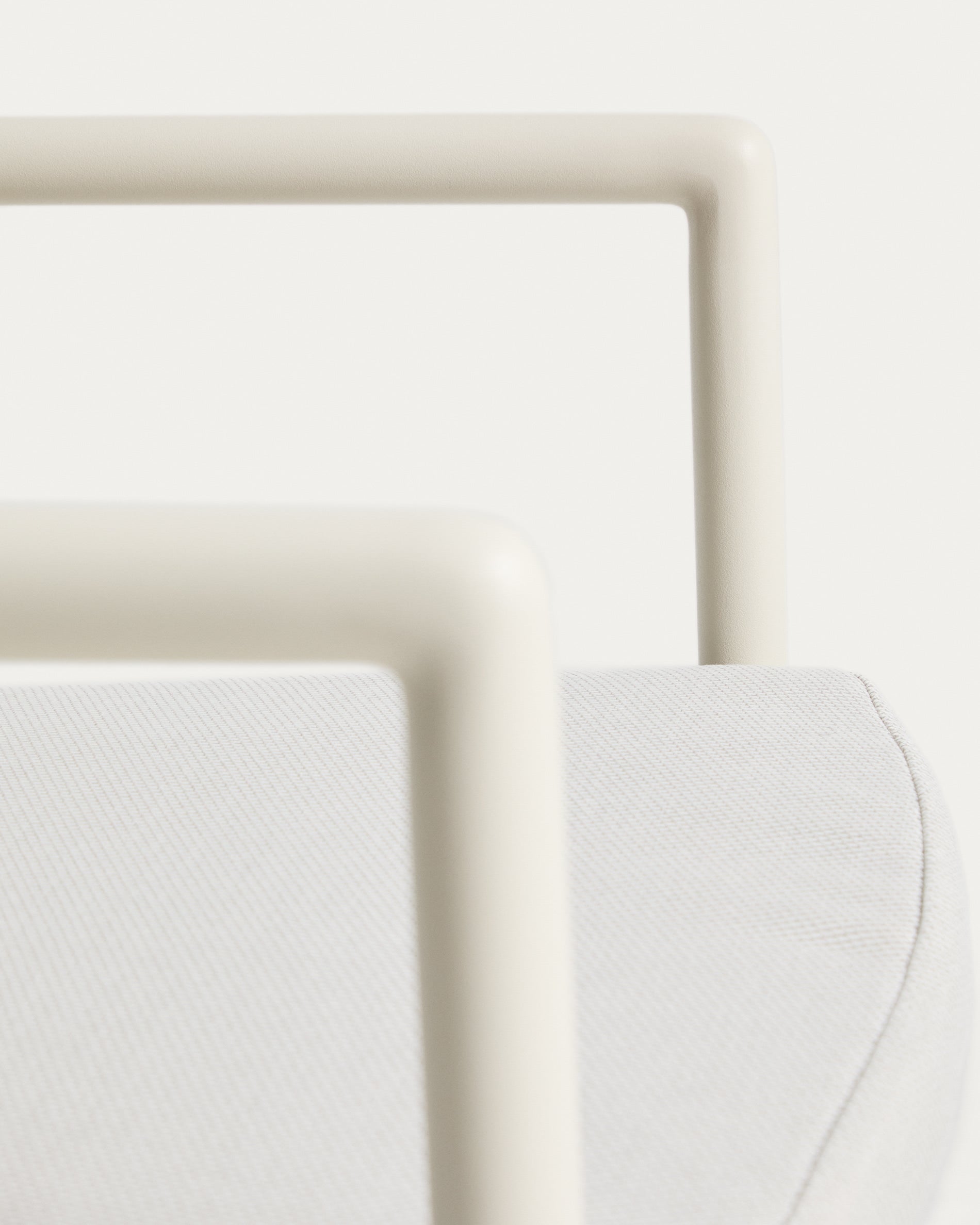 Záhradná stolička ARGASI ecru