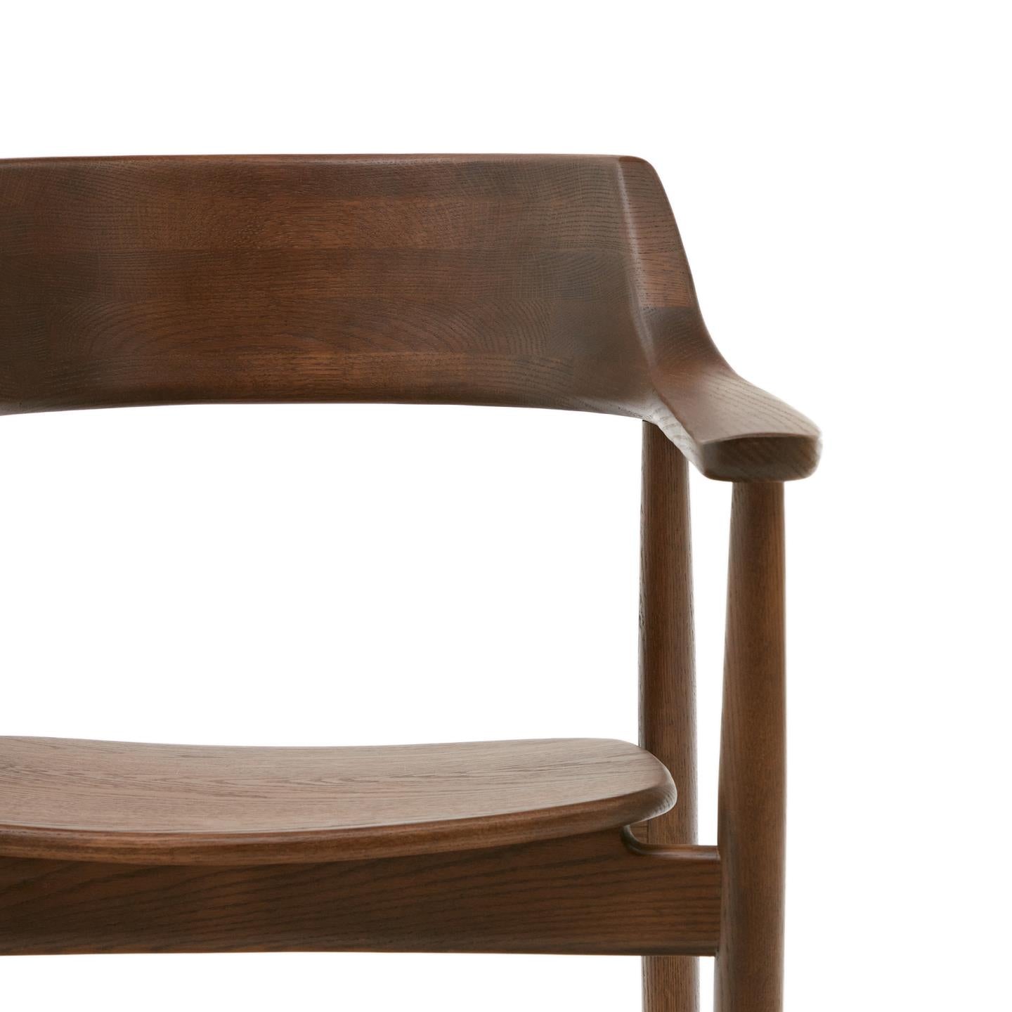 FONDES chair made of solid oak wood in walnut color