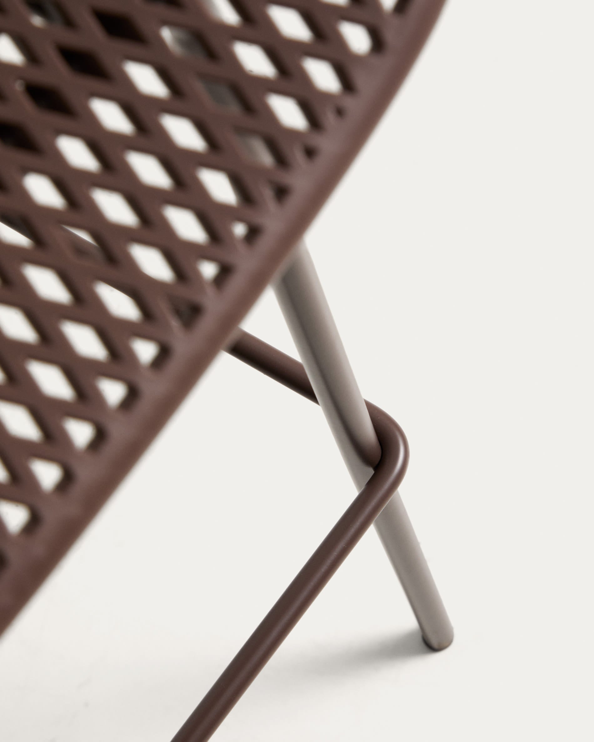 QUINBY Brown Garden Stool