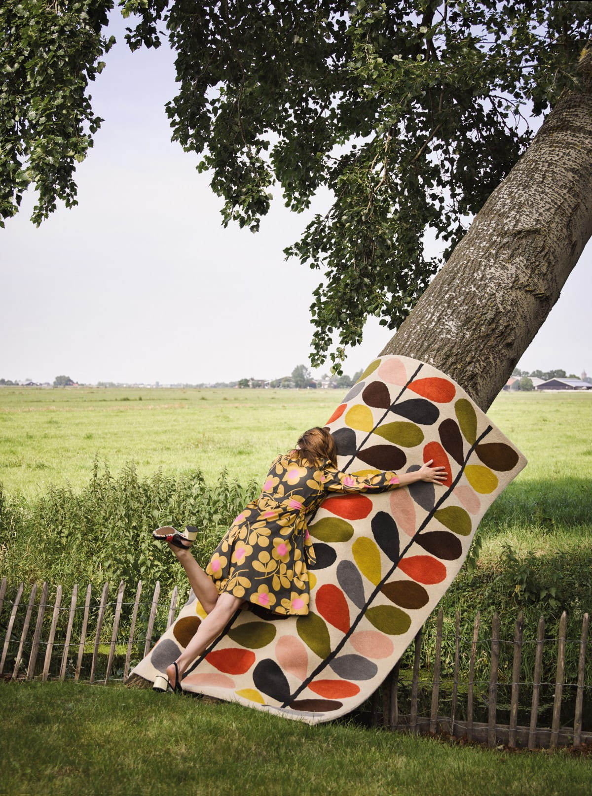 CLASSIC MULTI STEM colorful rug