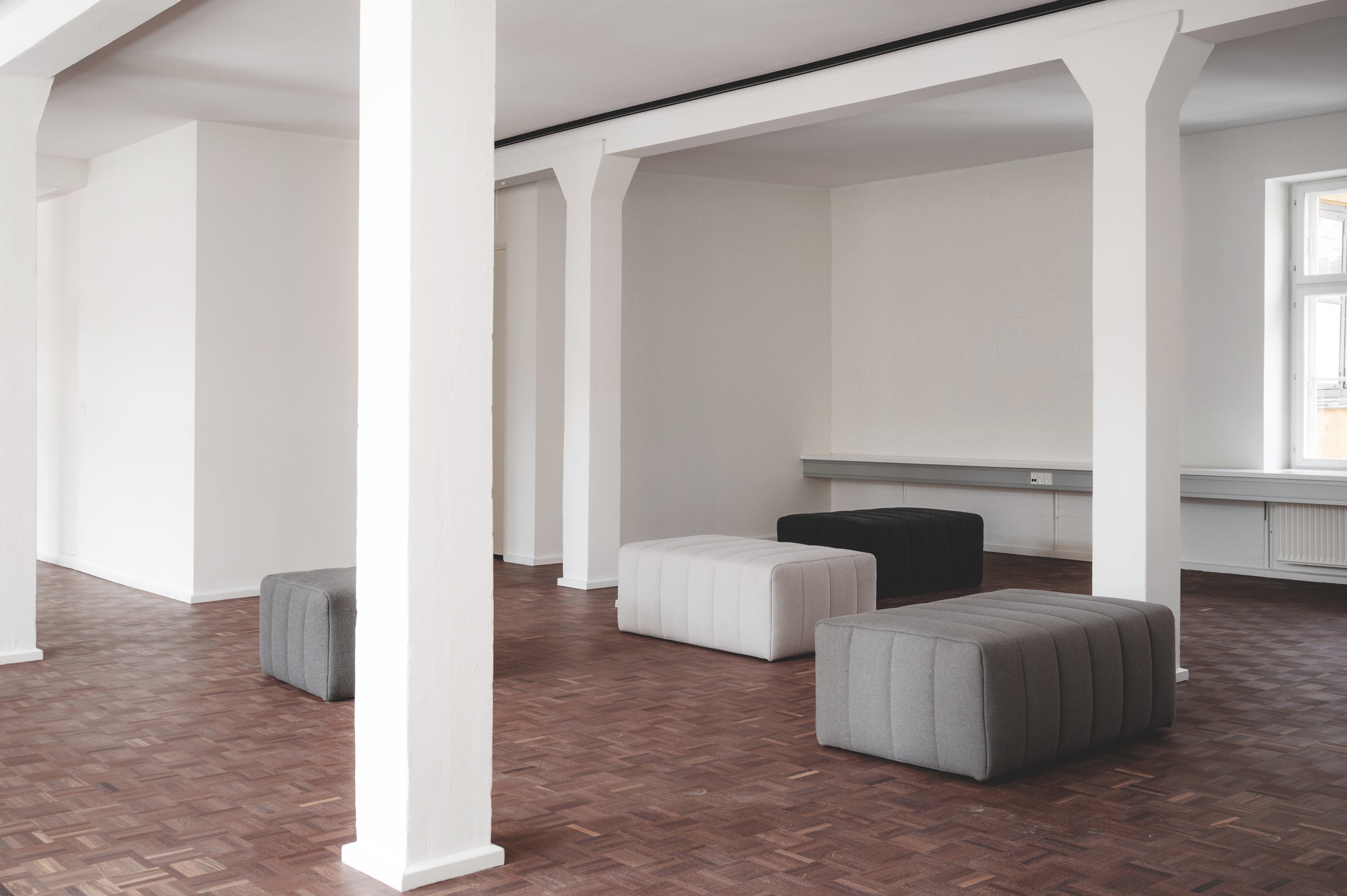 Puf SCENE čalúnený