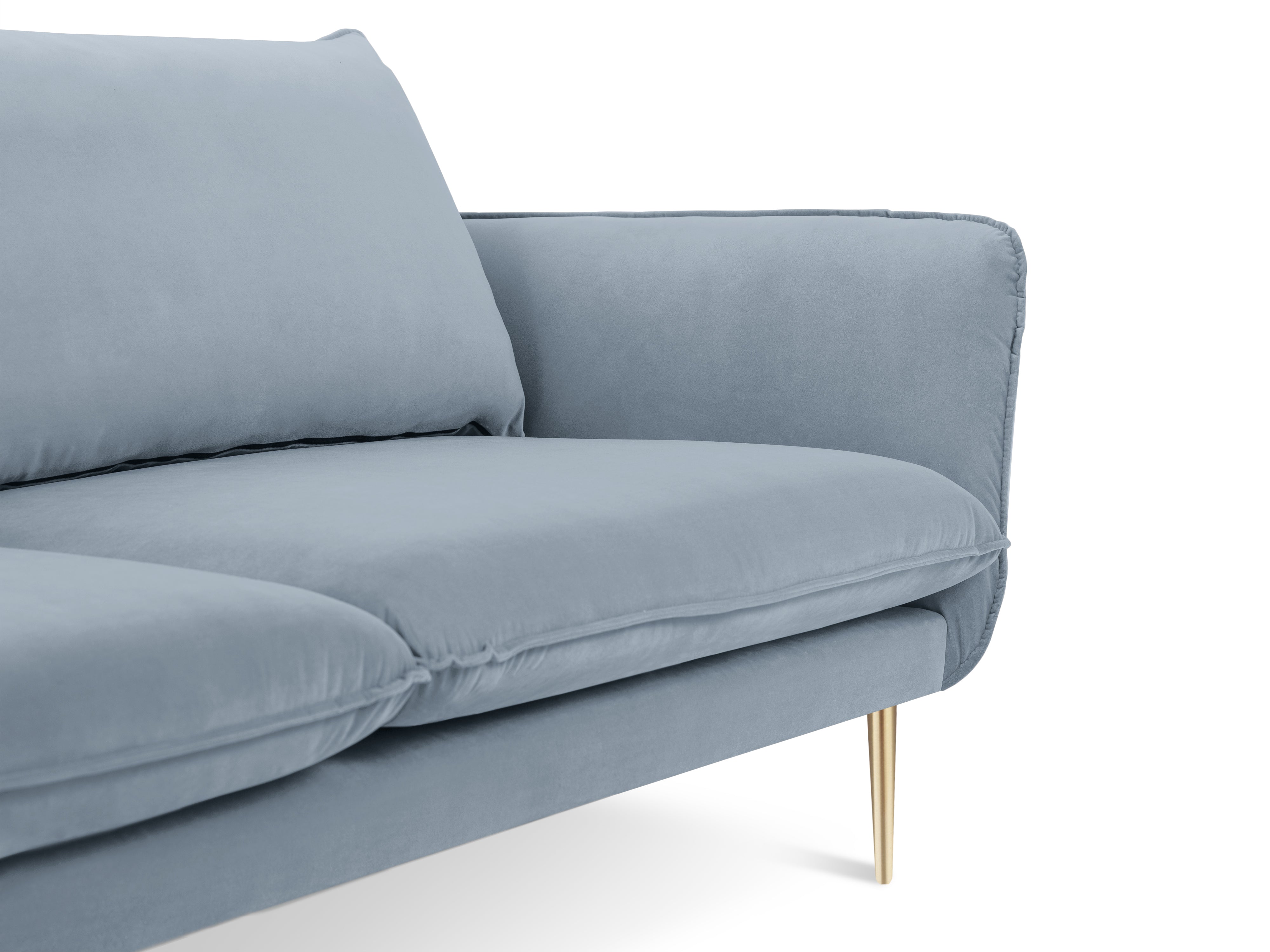 Sofa z jemného zamatového materiálu pre 4 osoby VIENNA svetlomodrá so zlatým podstavcom