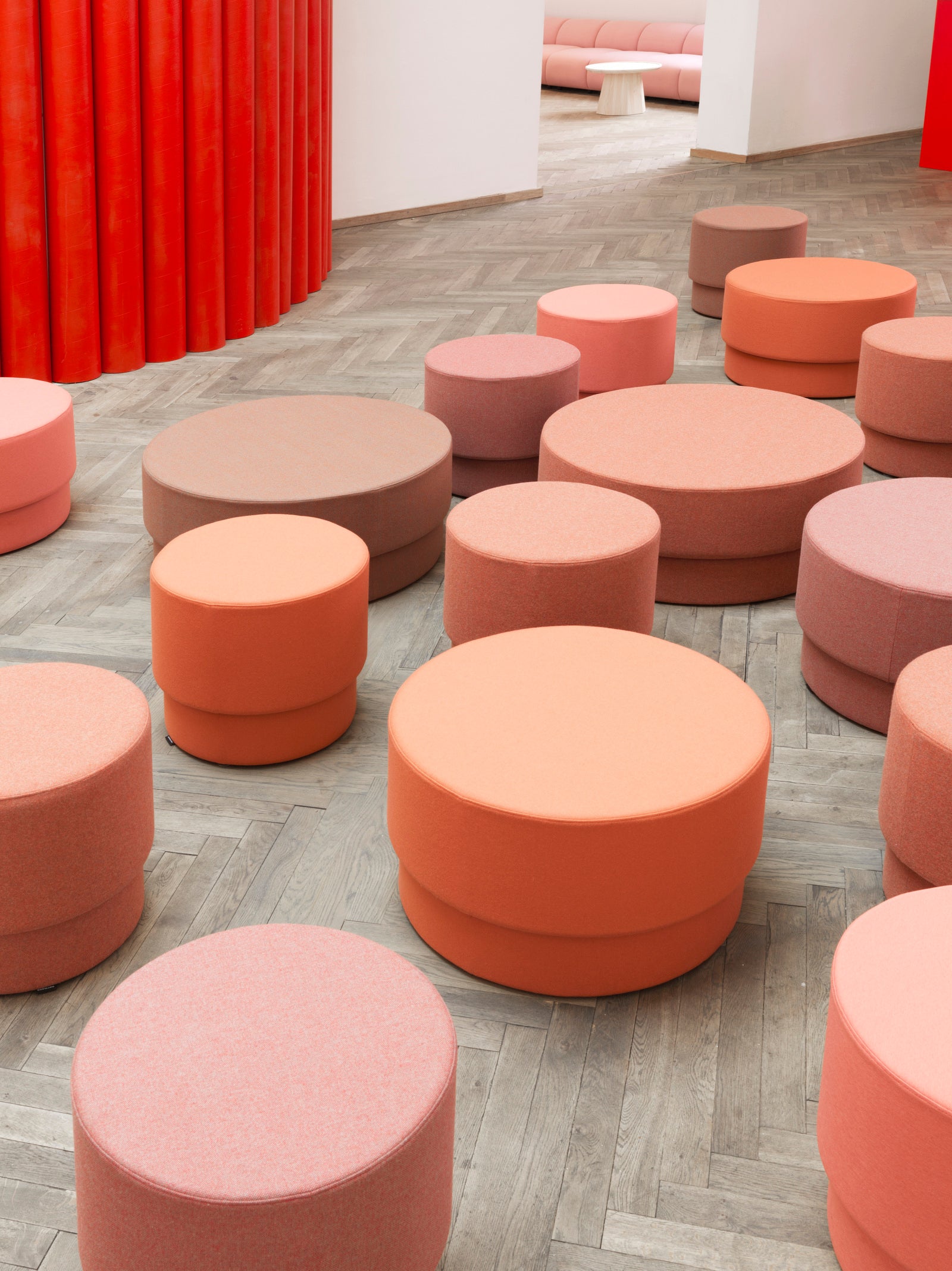 Upholstered pouf
