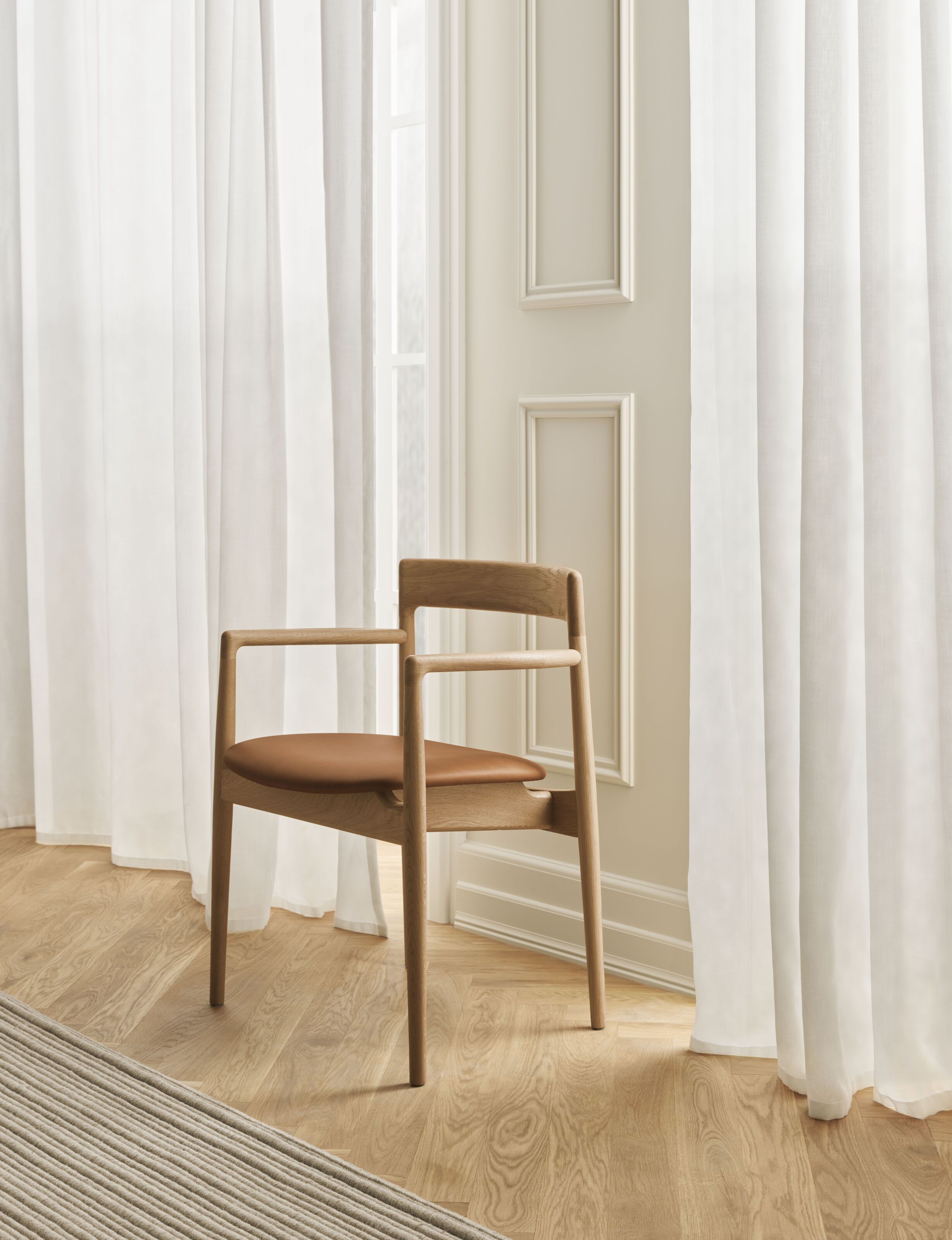 Stolička CALMA bielené dubové drevo