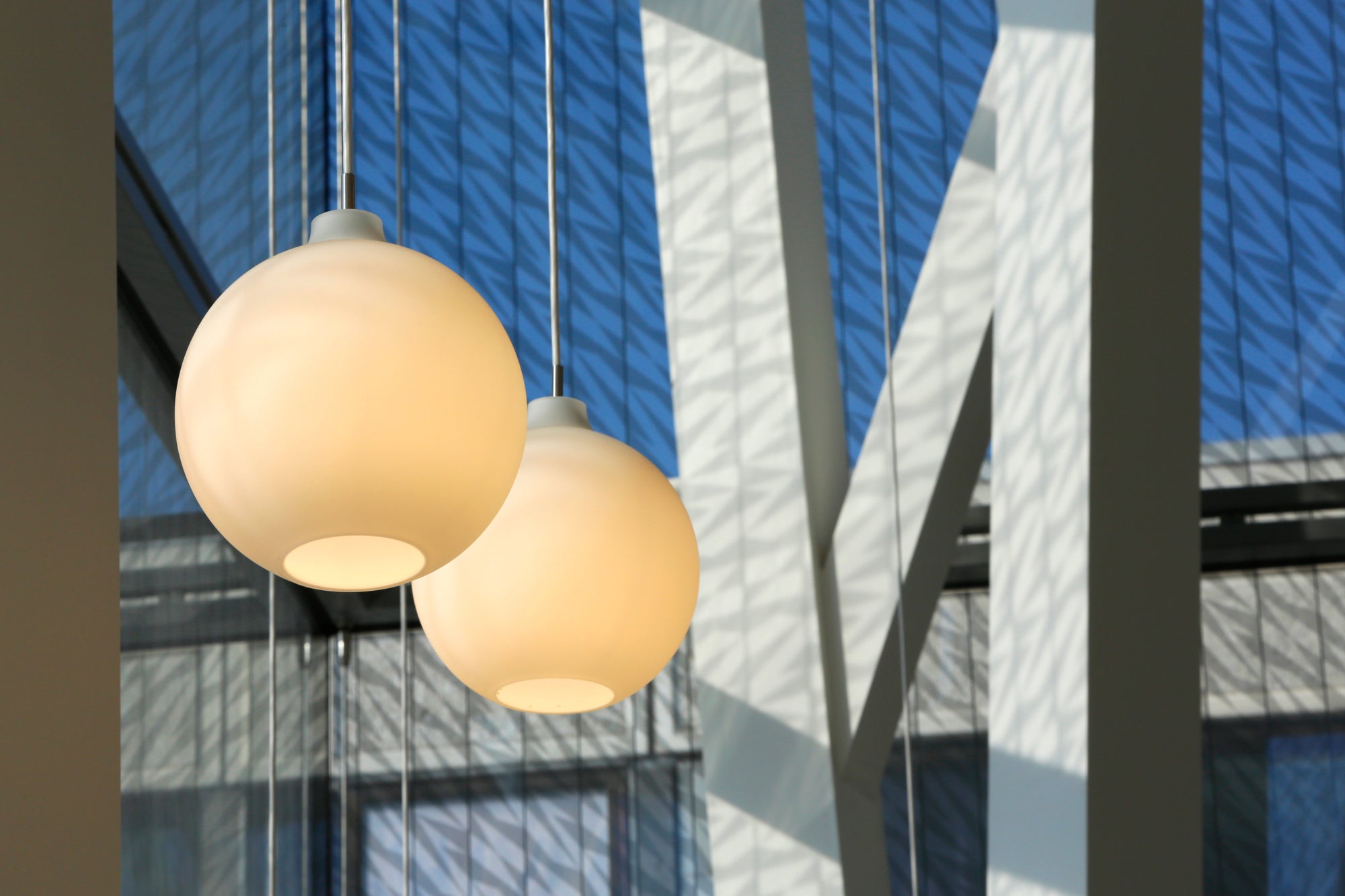 WOHLERT pendant lamp white glass