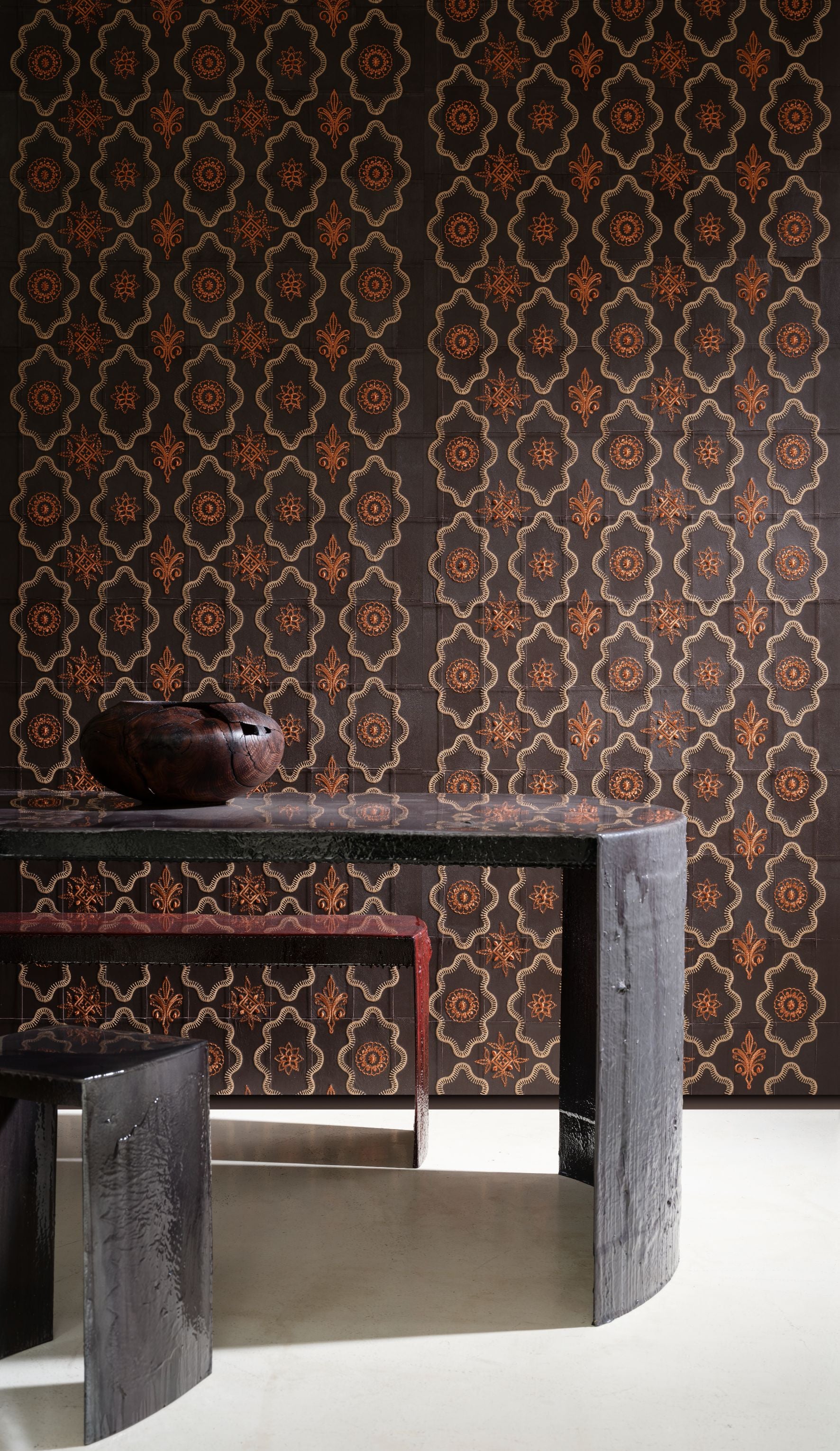 Natural leather wallpaper with geometric pattern DUCTIA brown with orange