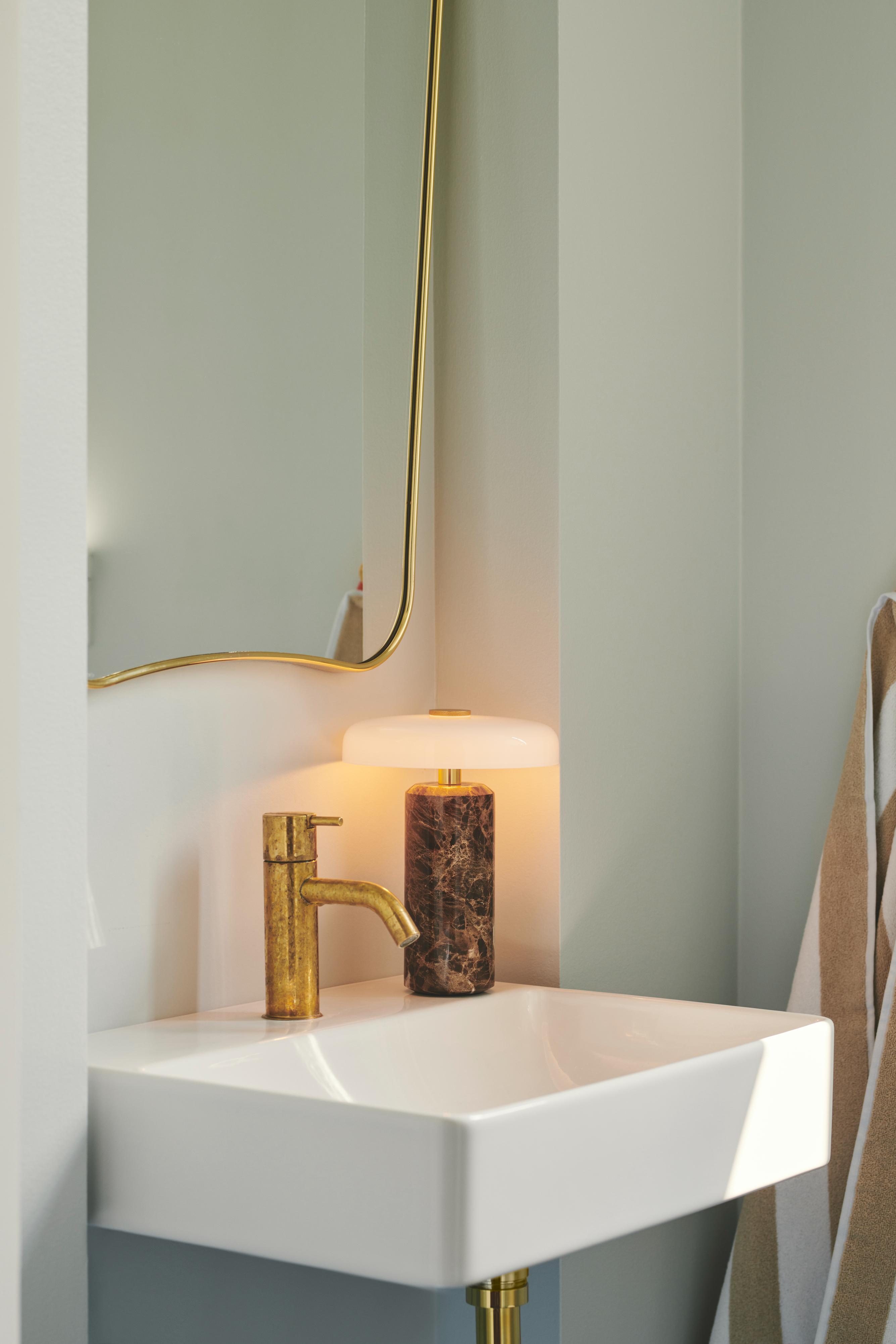 Prenosná lampa TRIP hnedý mramor s mliečnobielym sklom