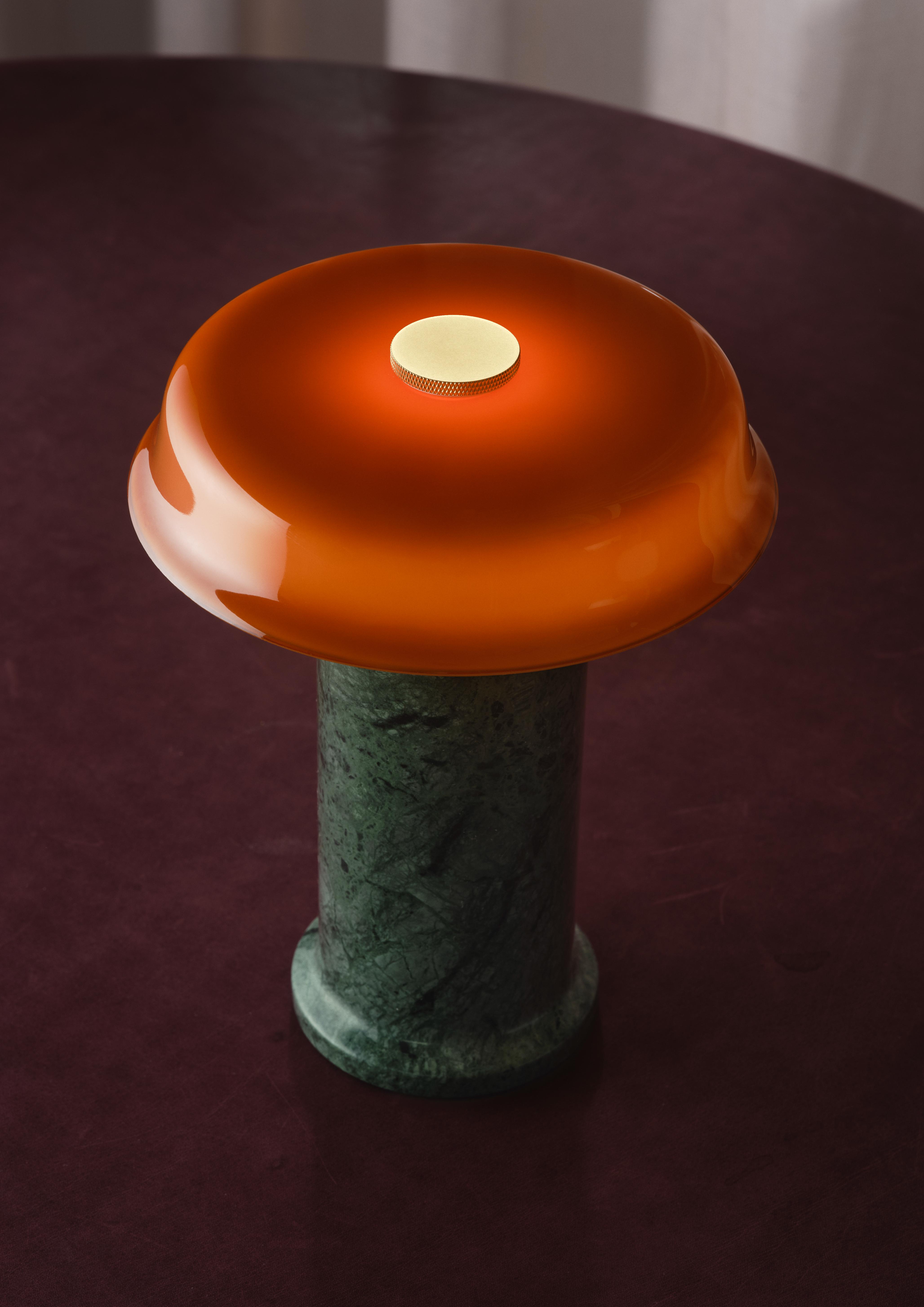 Prenosná lampa TRIP č. 2 zelený mramor s jantárovým sklom