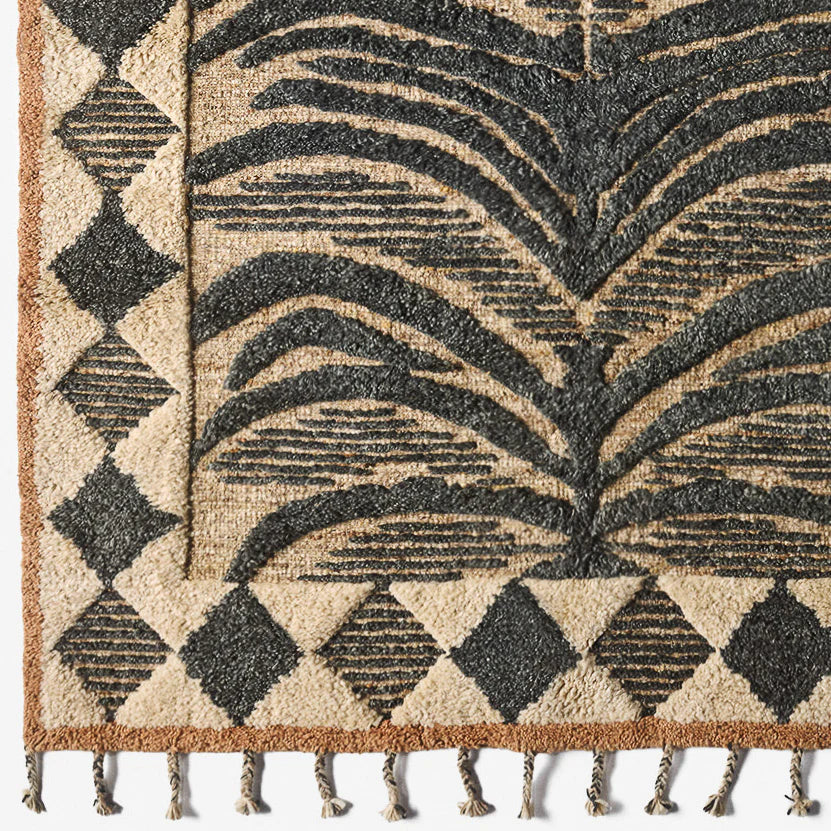 Wool rug WILDCAT black-beige with fringes
