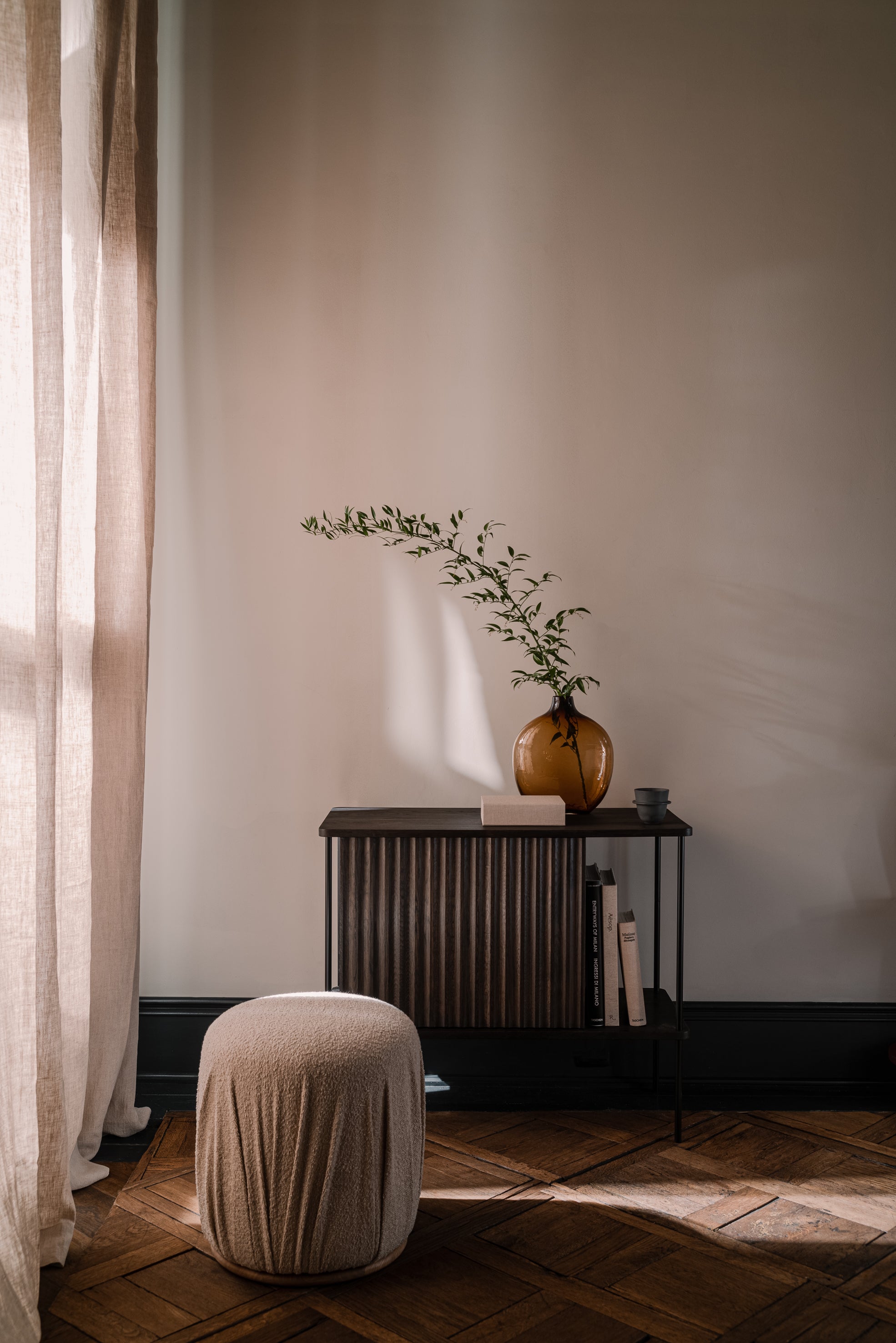 Skriňa MAYA tmavé dubové drevo