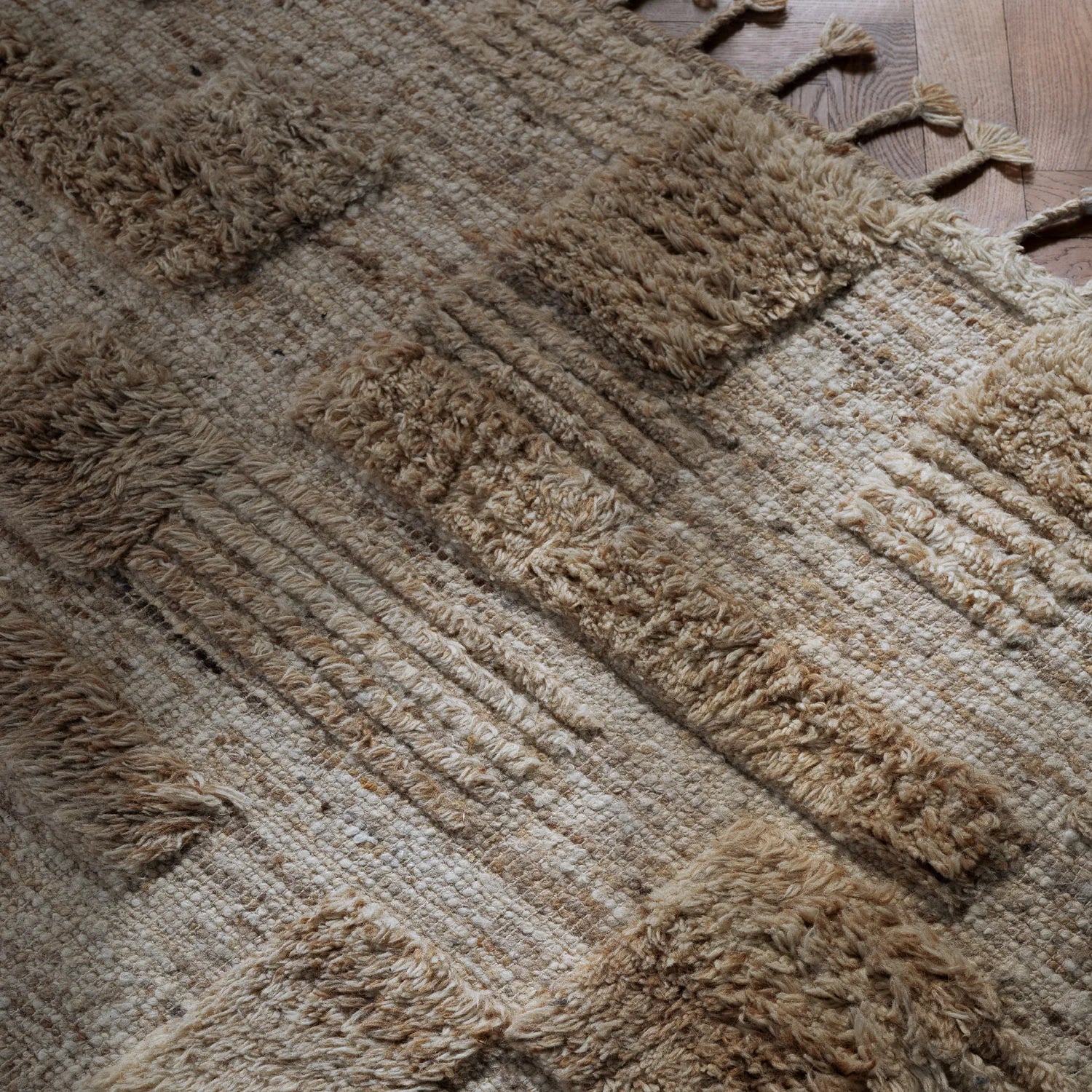 BELLVER brown rug with long pile