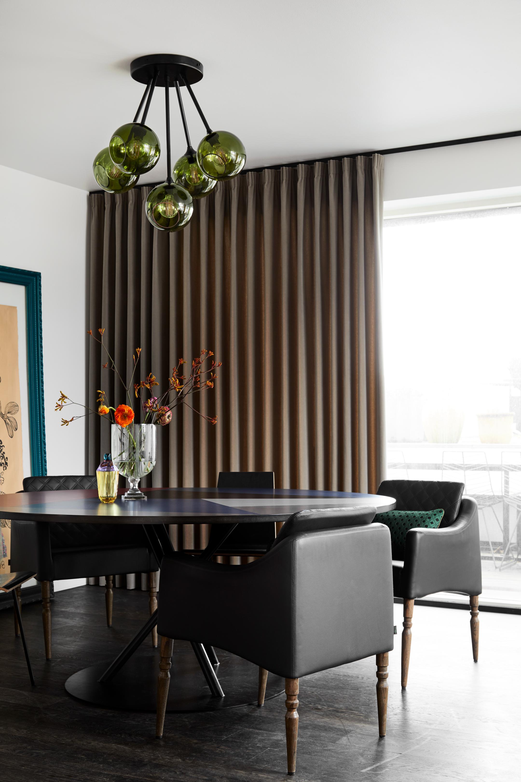 BALLROOM MOLECULE pendant lamp with smoky finish and black detailing