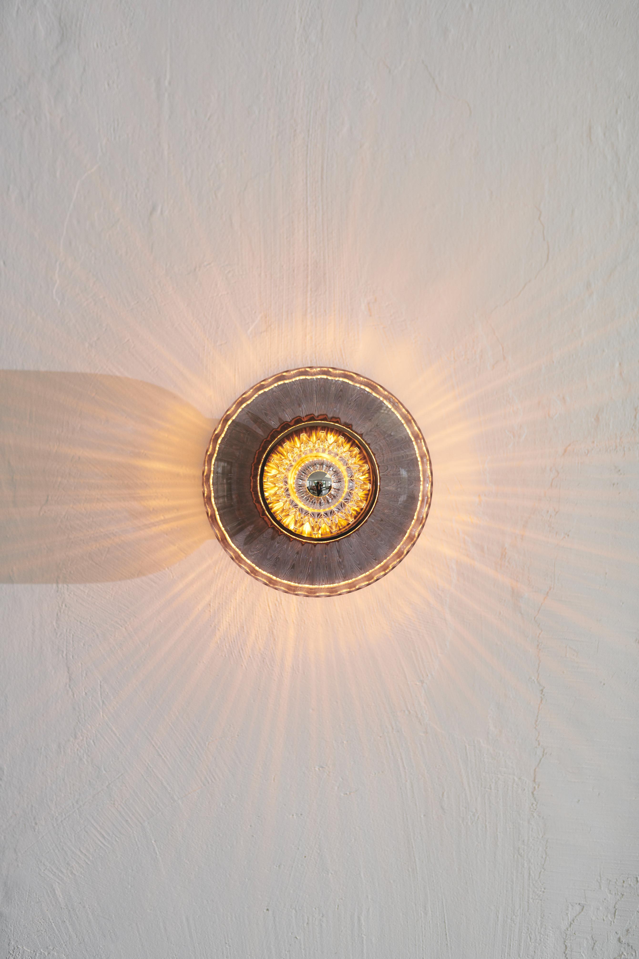 NEW WAVE OPTIC glass wall lamp