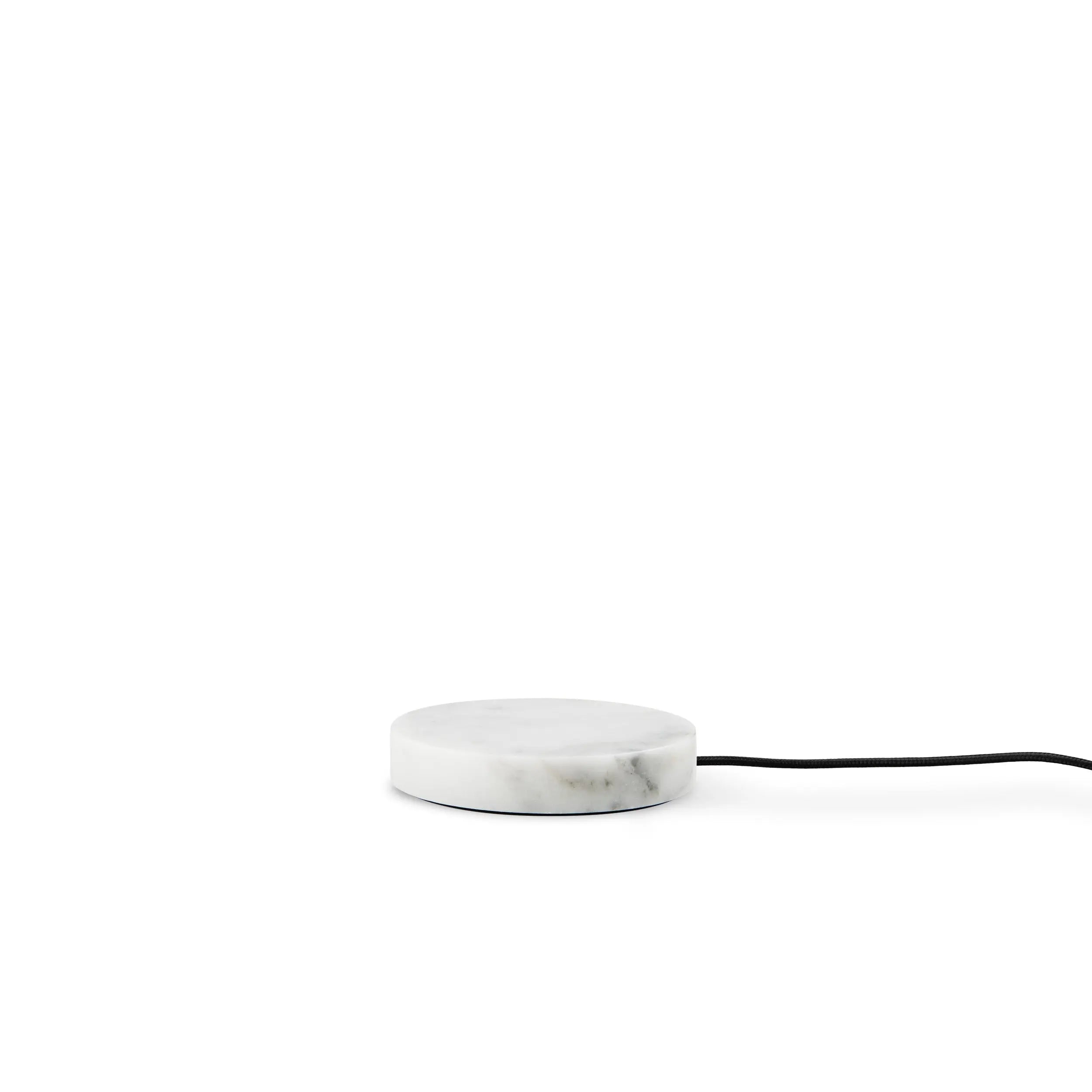 Lampa przenośna TRIP NO. 2 biały marmur z mlecznobiałym szkłem – Design By Us