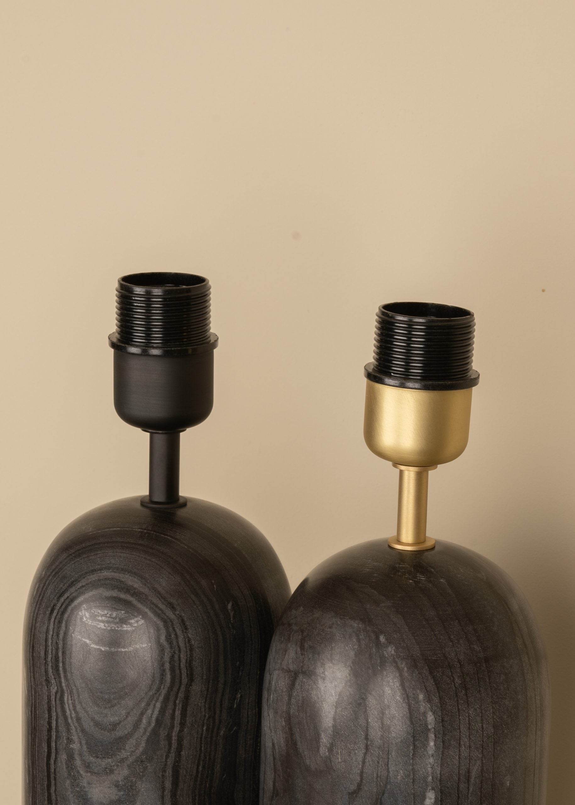 Stolná lampa PURA KELO DOUBLE čierny mramor