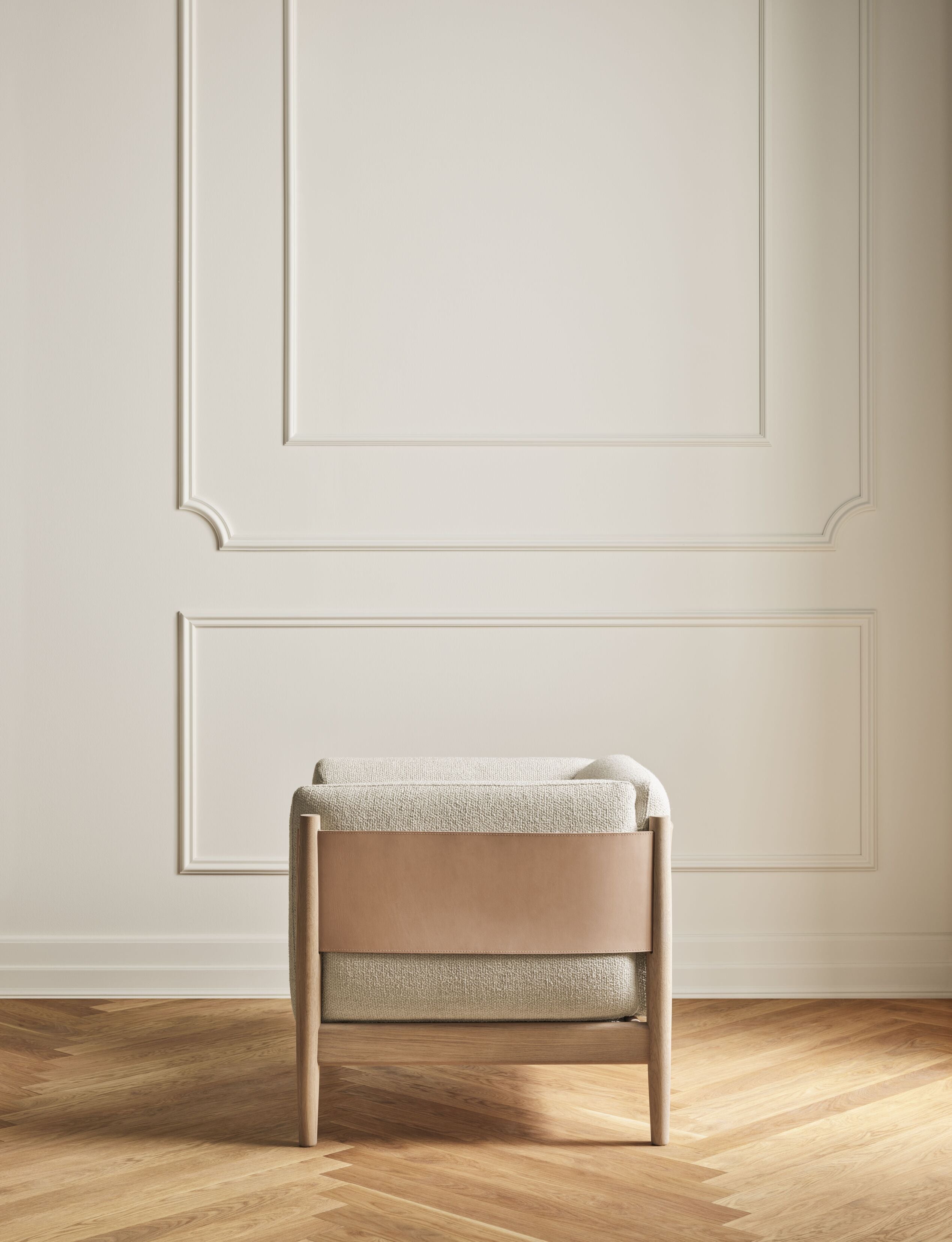 Fotel DIVE z prírodnou kožou a tmavou základňou