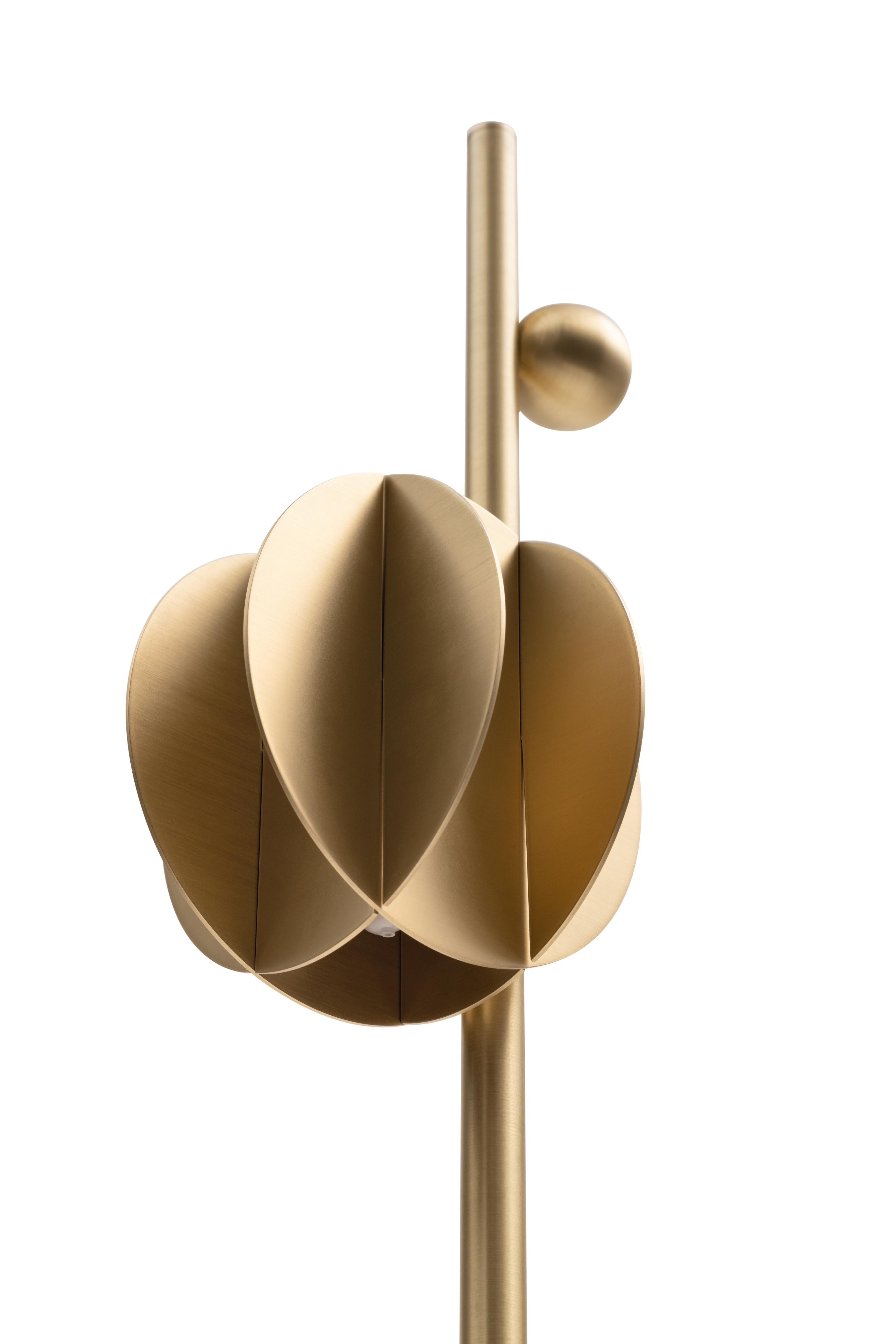 Stojaca lampa EL mosadz