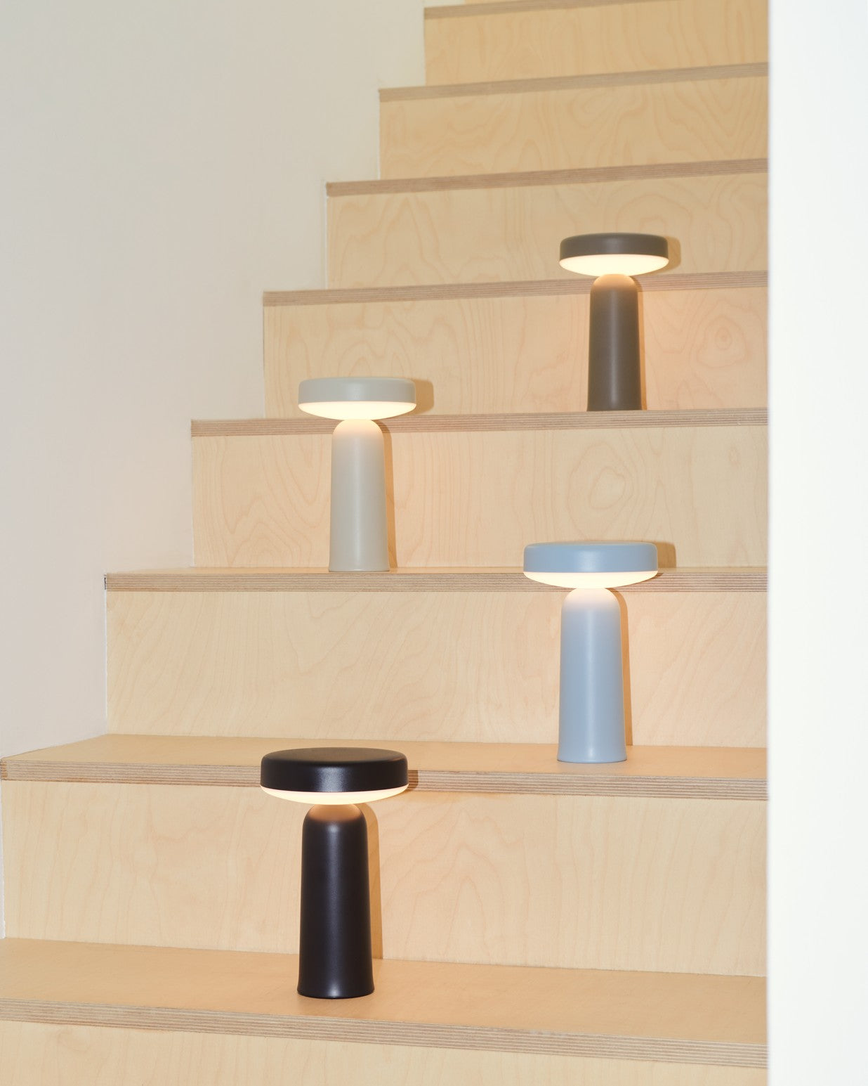 Prenosná vonkajšia lampa EASE modrá