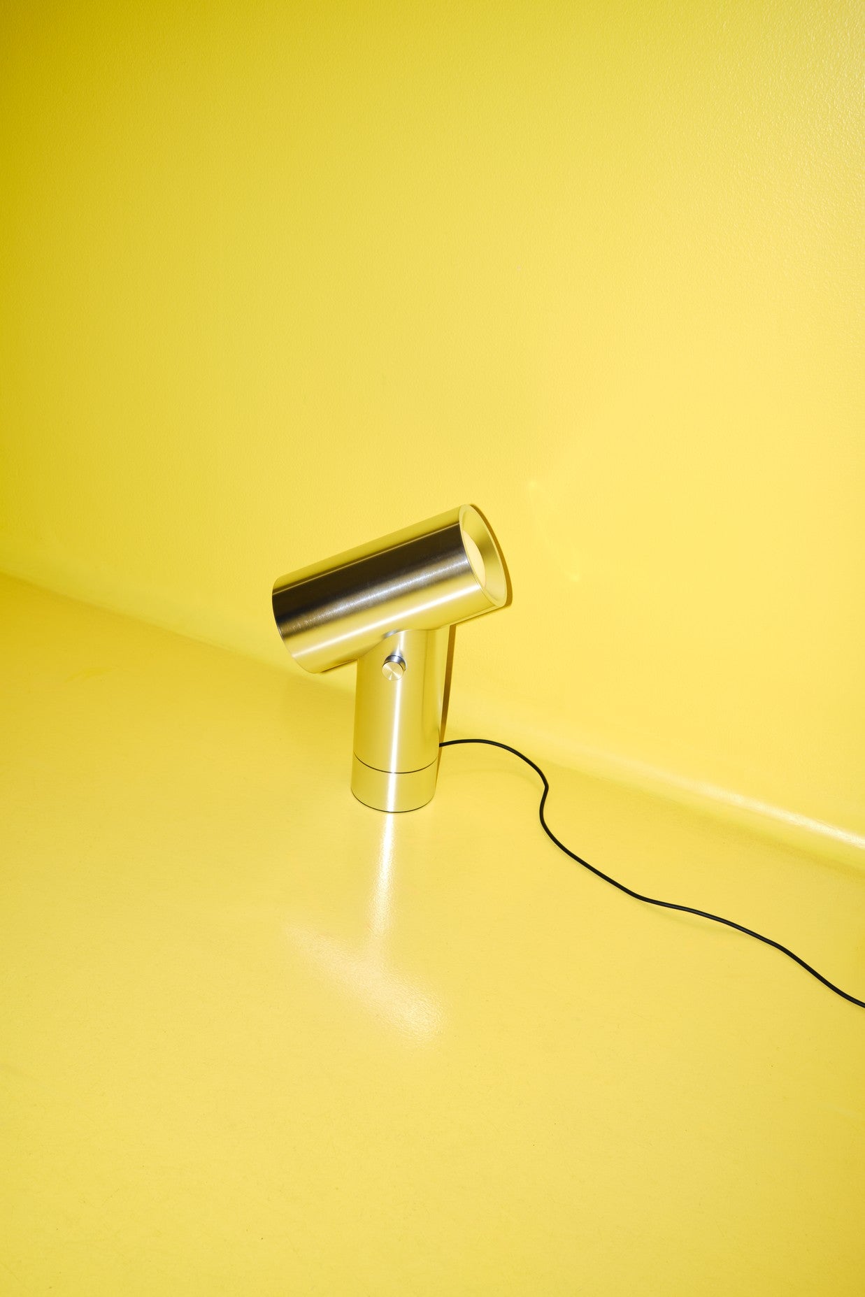 Table lamp BEAM polished aluminum