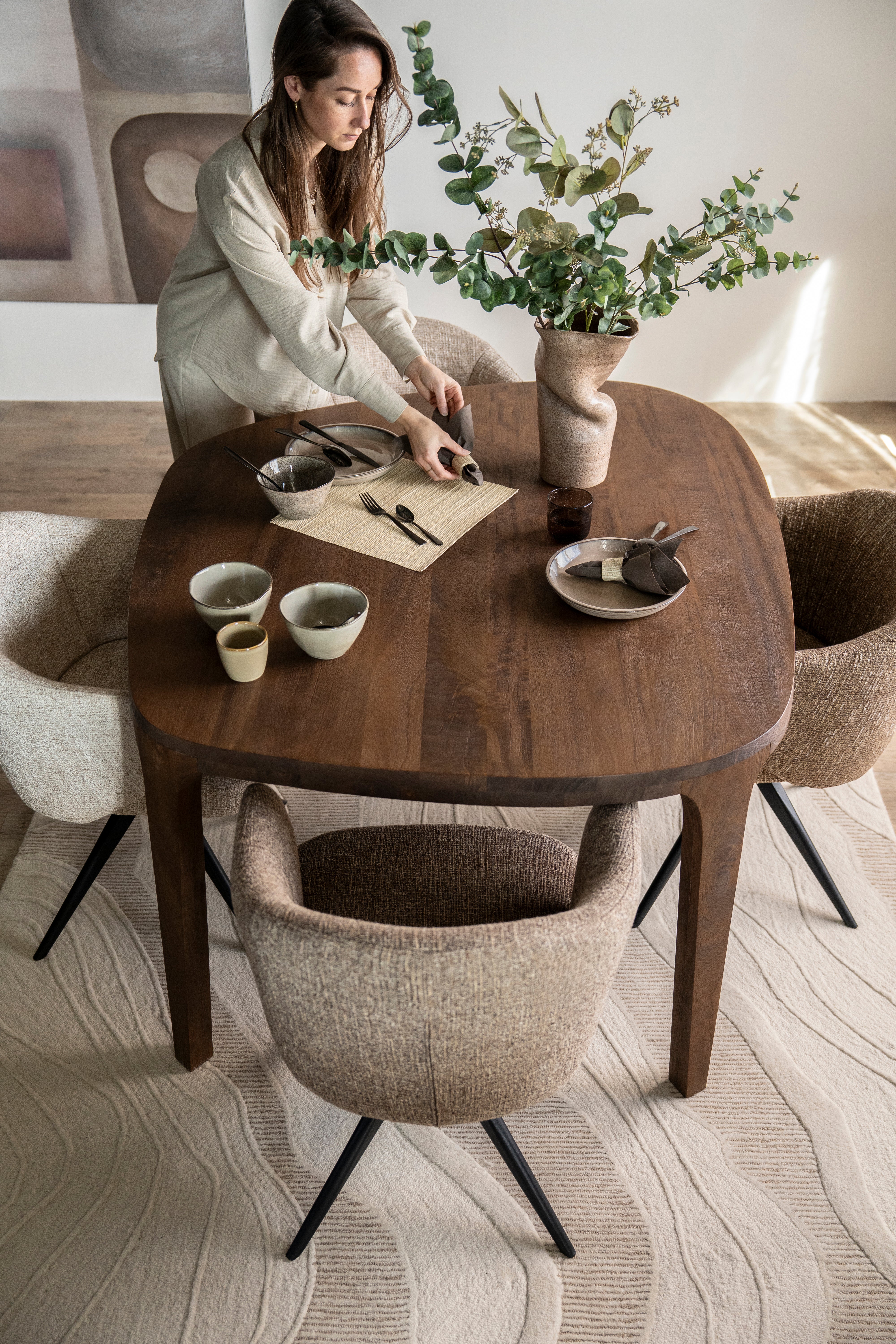 TAYLOR Mango Wood Table