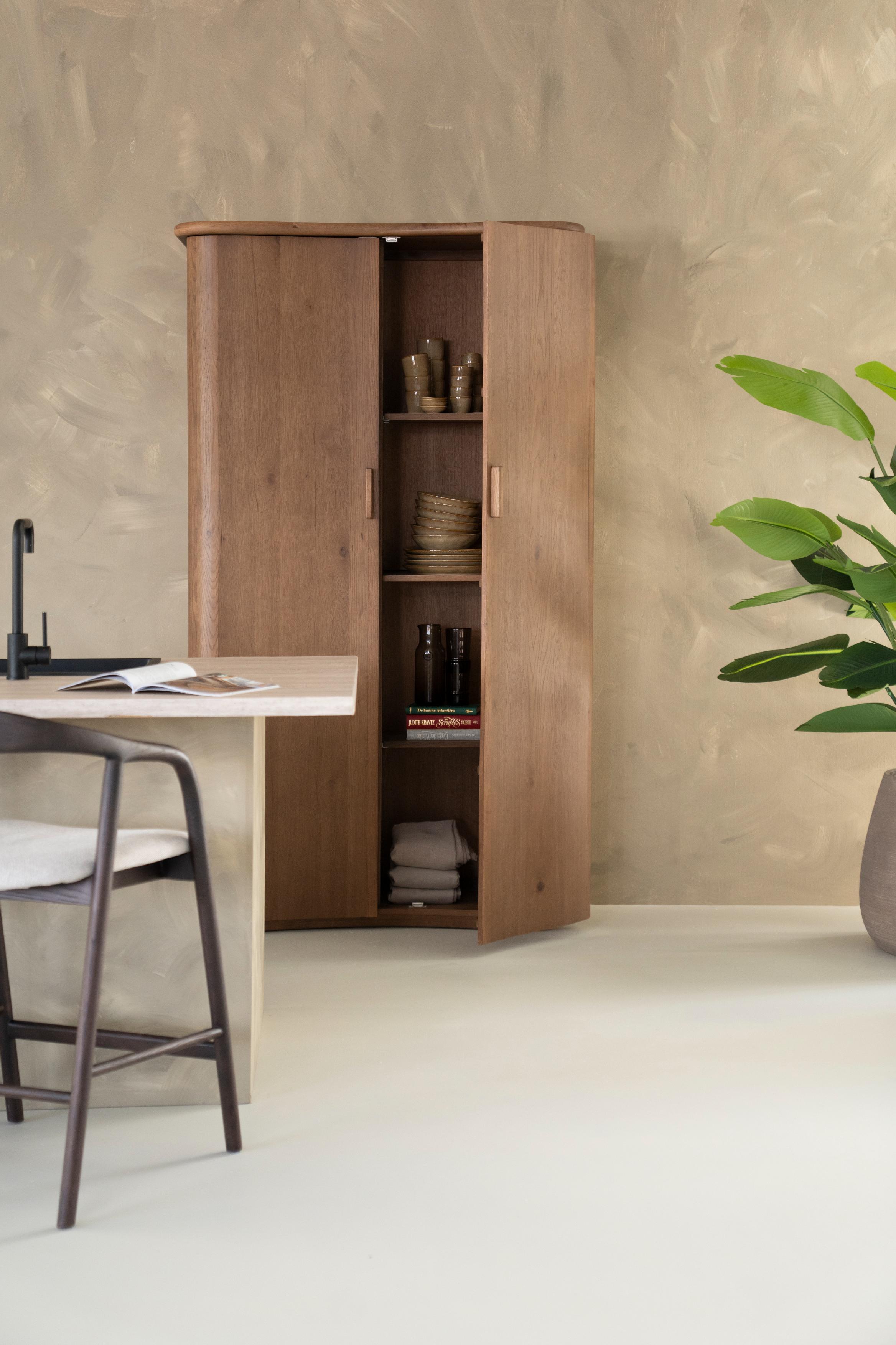 Skriňa JOSH z dubového dreva