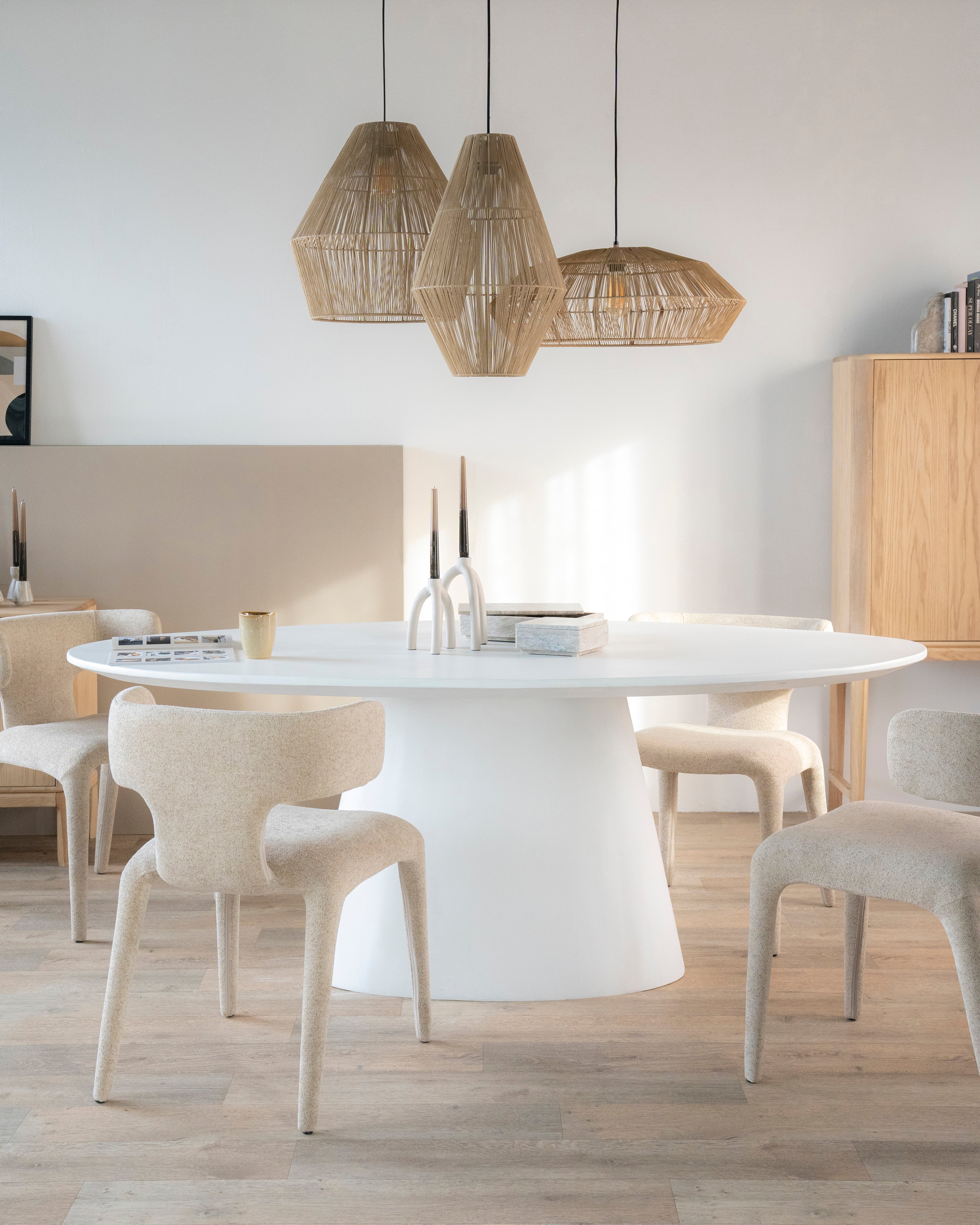 Okrúhly stôl ELIN biely