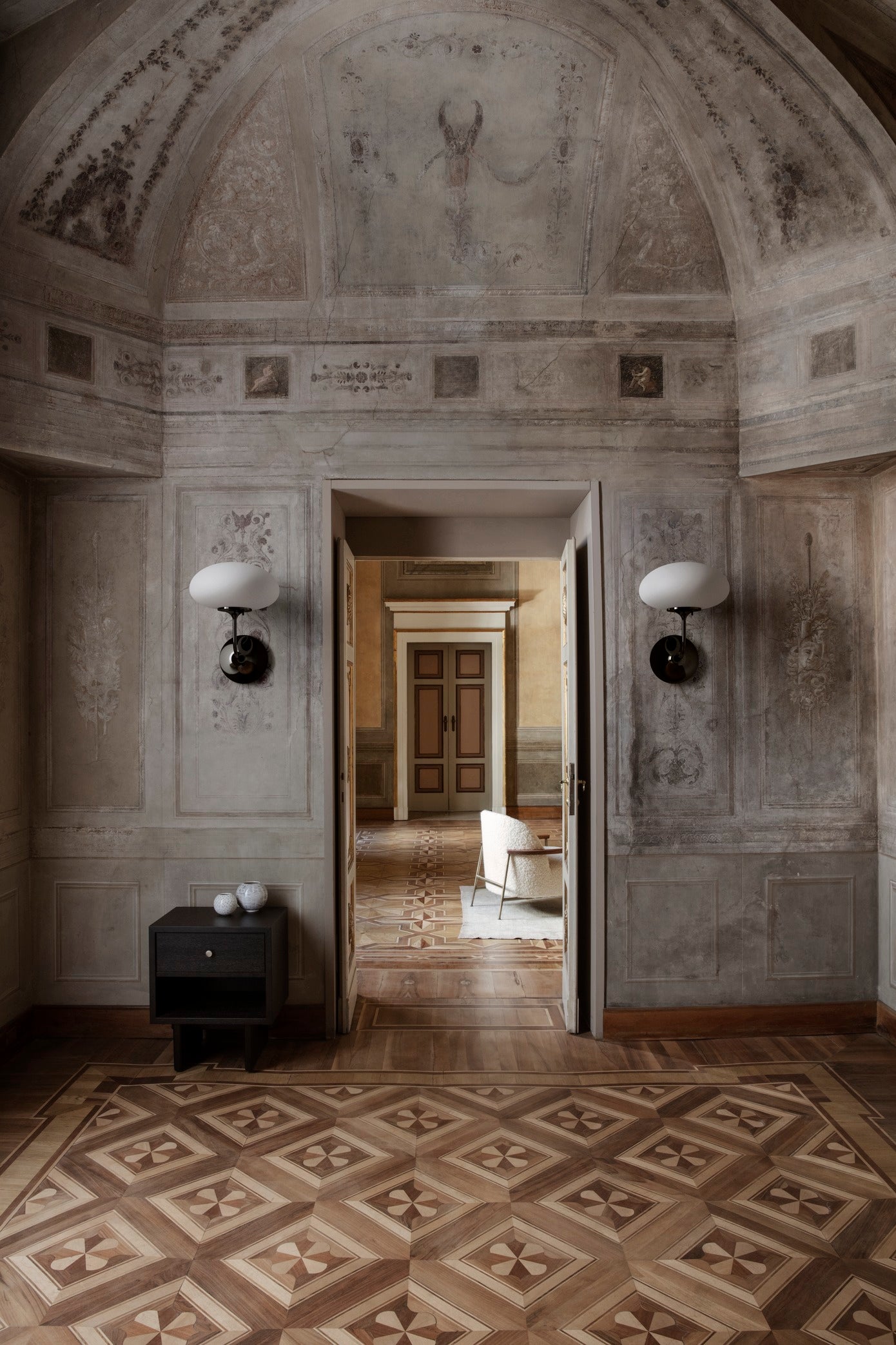 Nástenné svietidlo STEMLITE čierny chróm