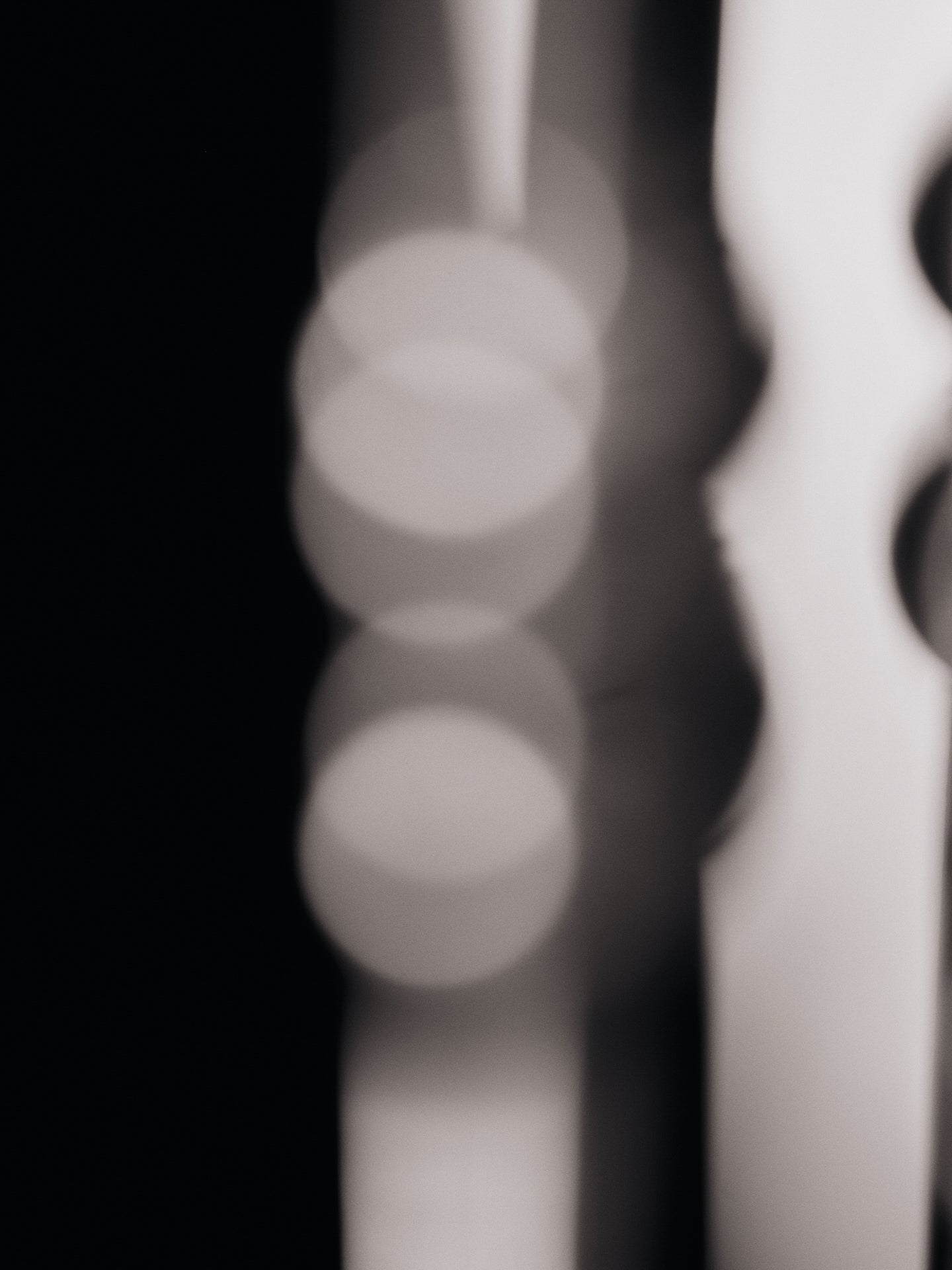 Polica ORBELLE z nehrdzavejúcej ocele