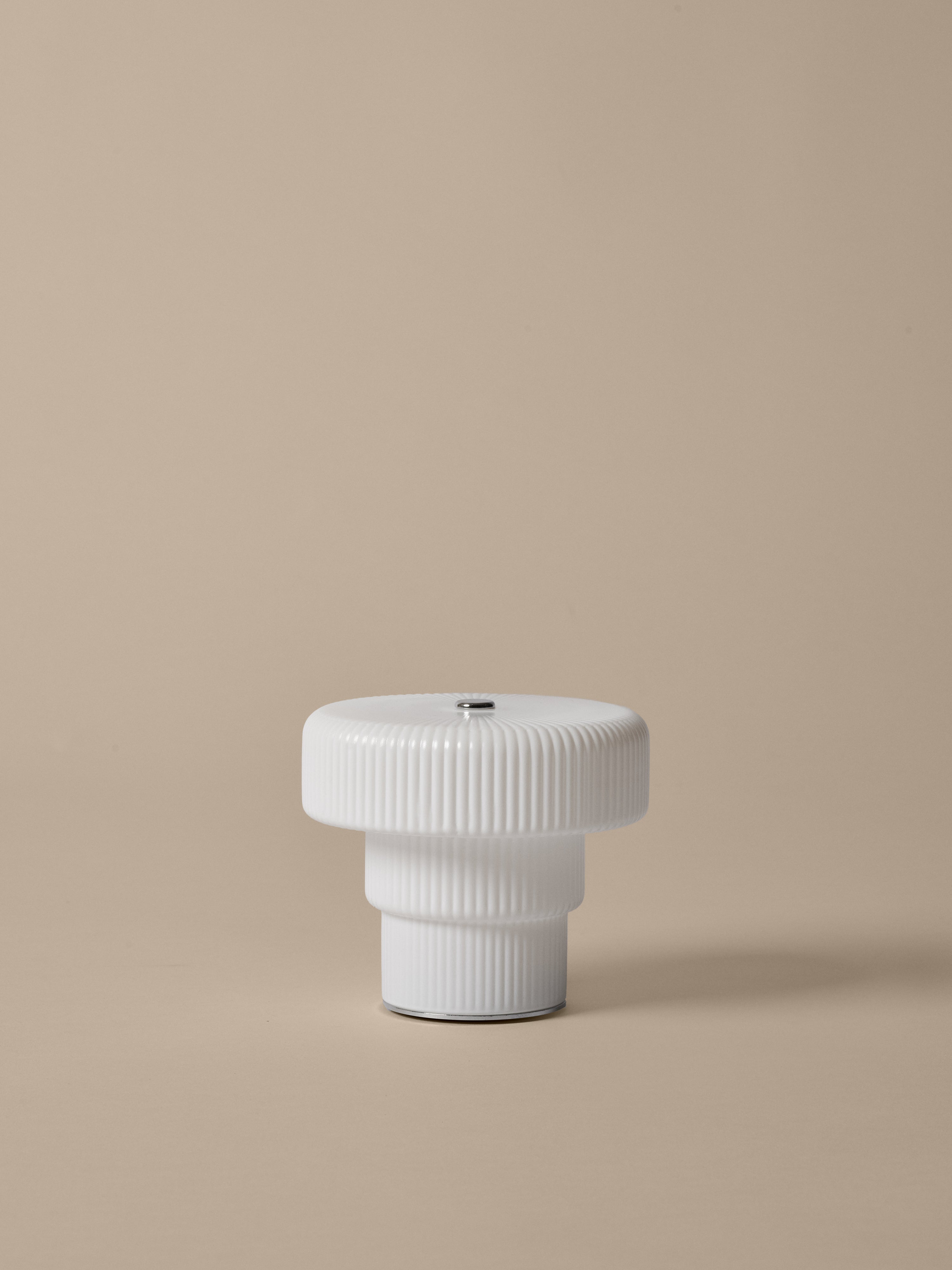 Prenosná lampa RIPPLE biela