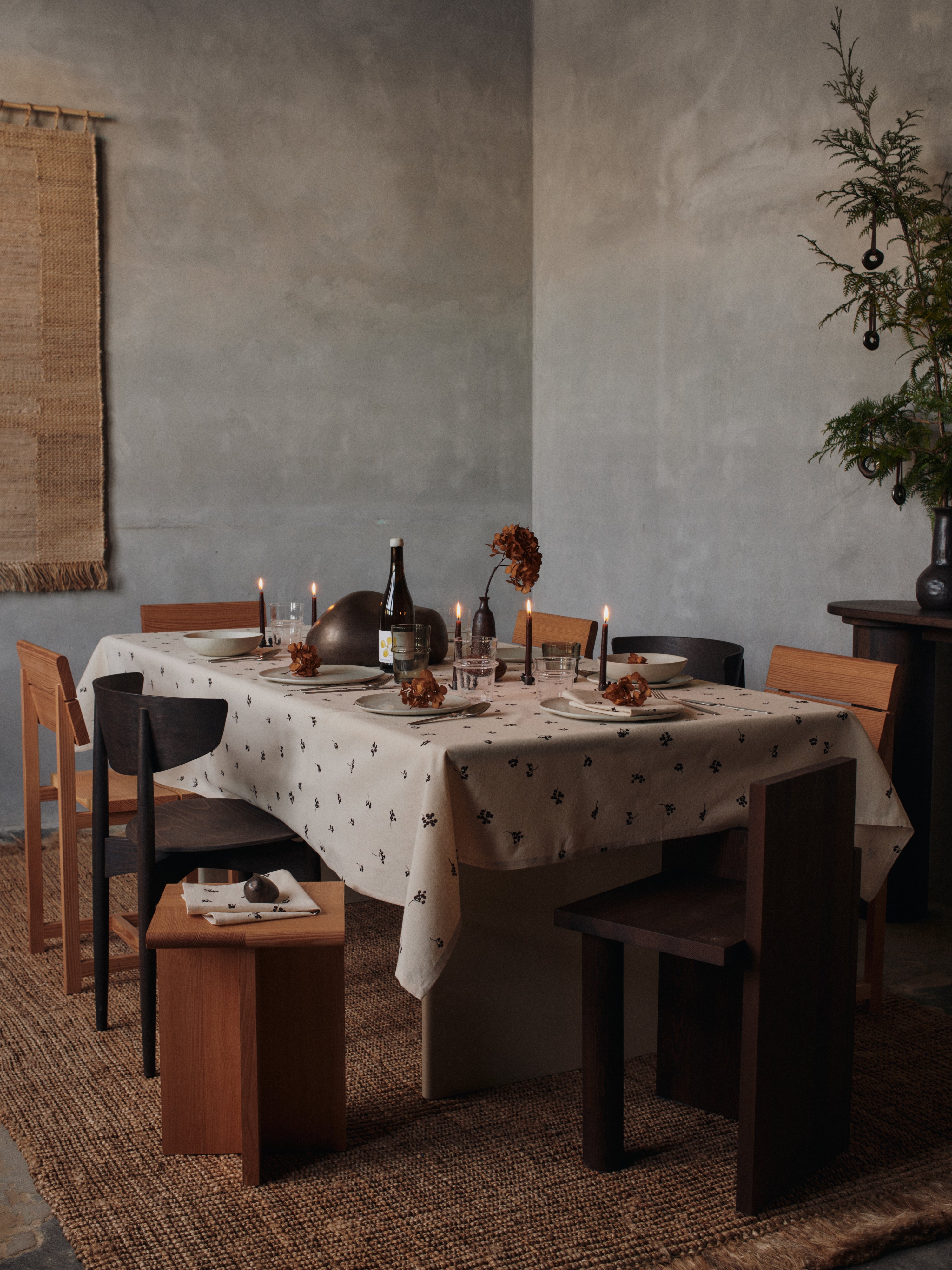 Obrus BAIES krémový s hnedým vzorom