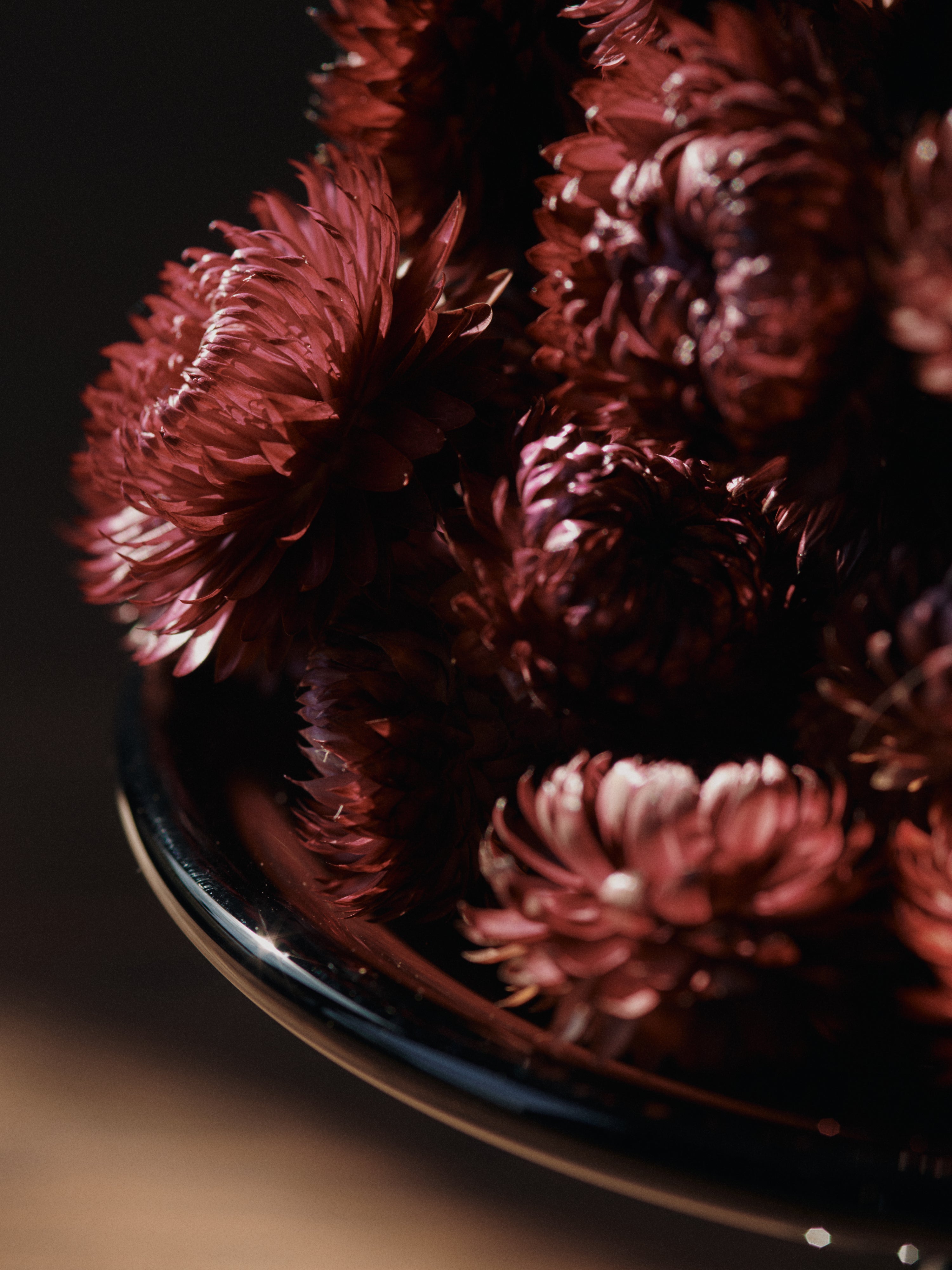 Patera DAMO bordová sklenená fúkaná