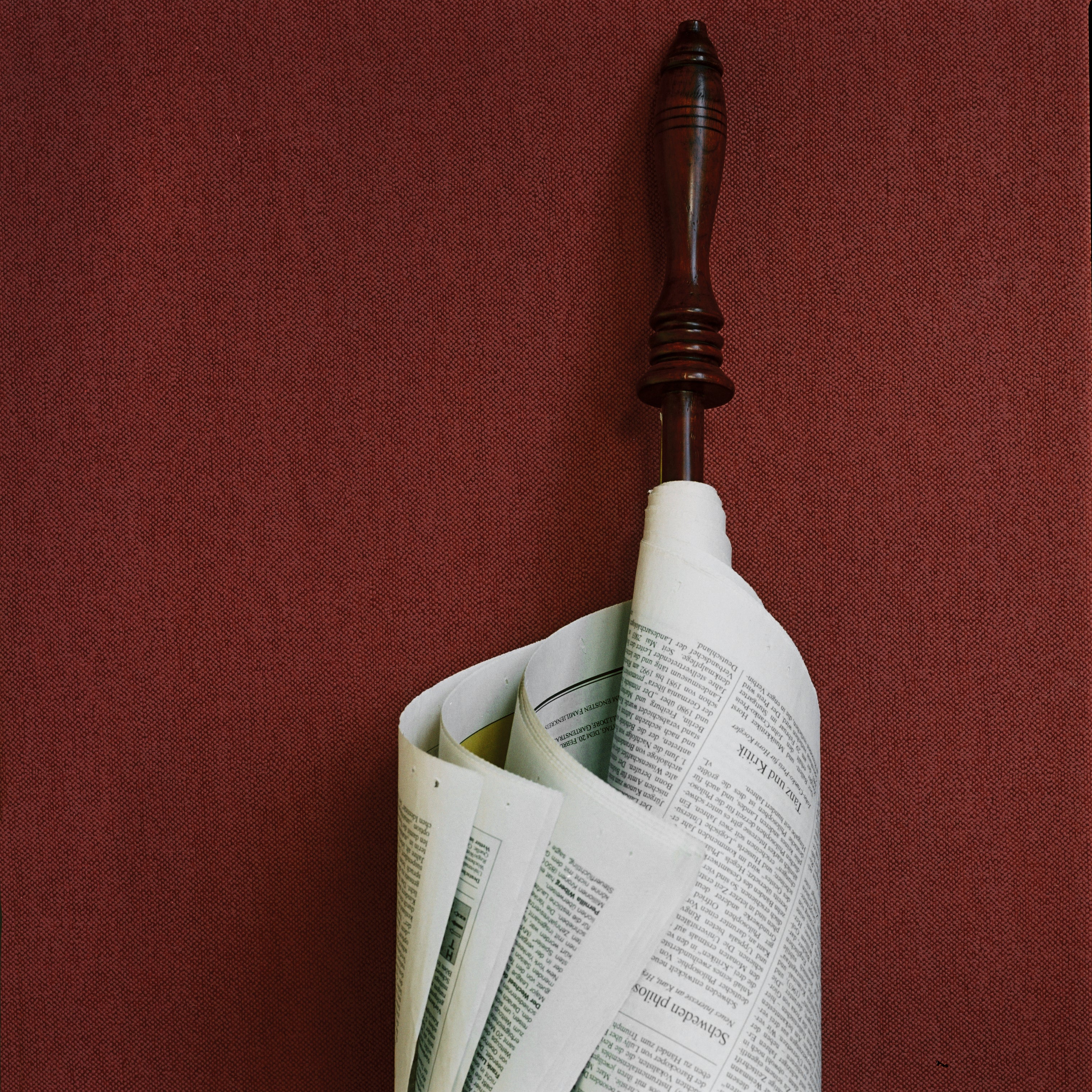 Tapeta so štruktúrou napodobňujúcou plátno LIN burgundská