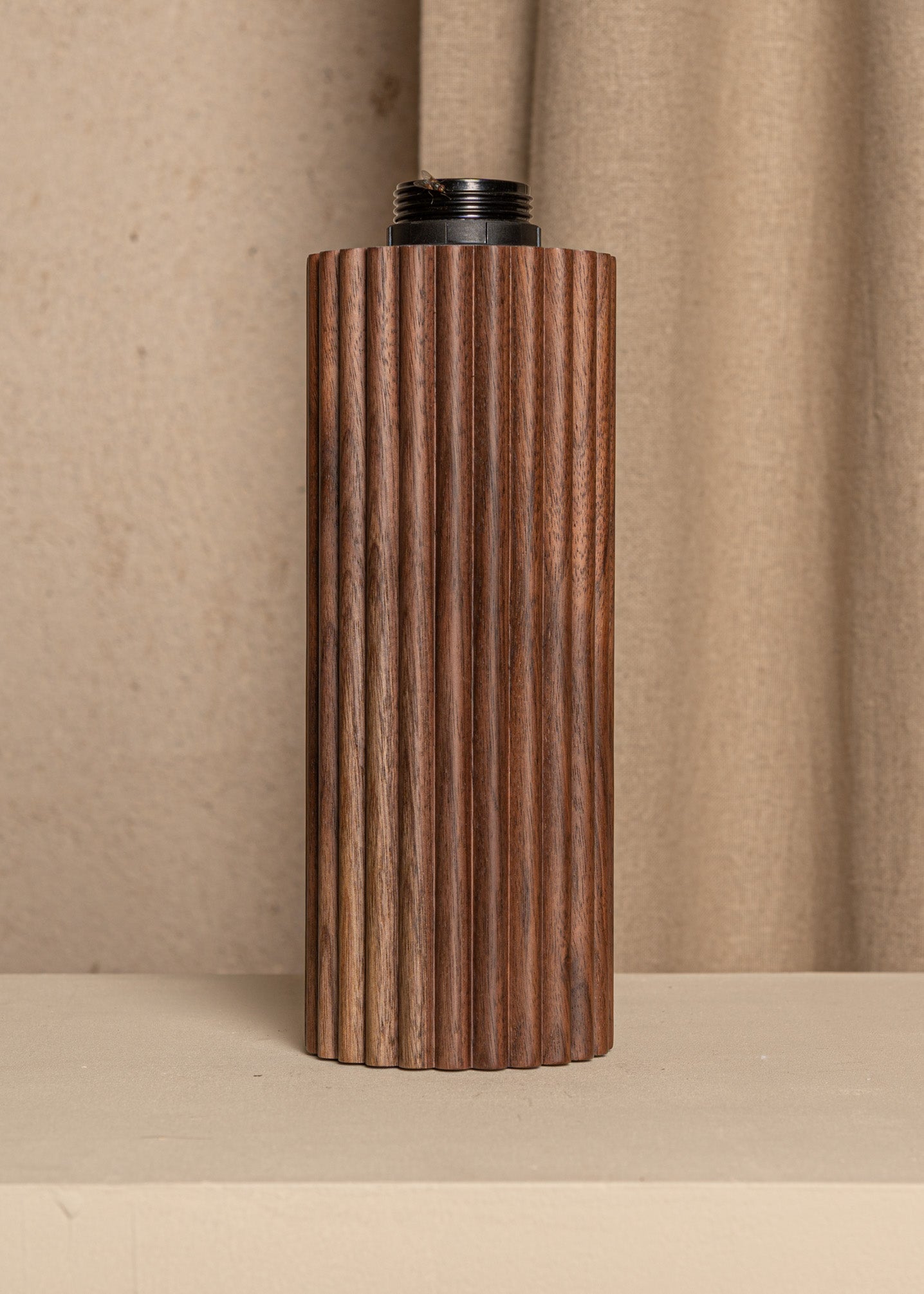 FLUTITA table lamp walnut wood