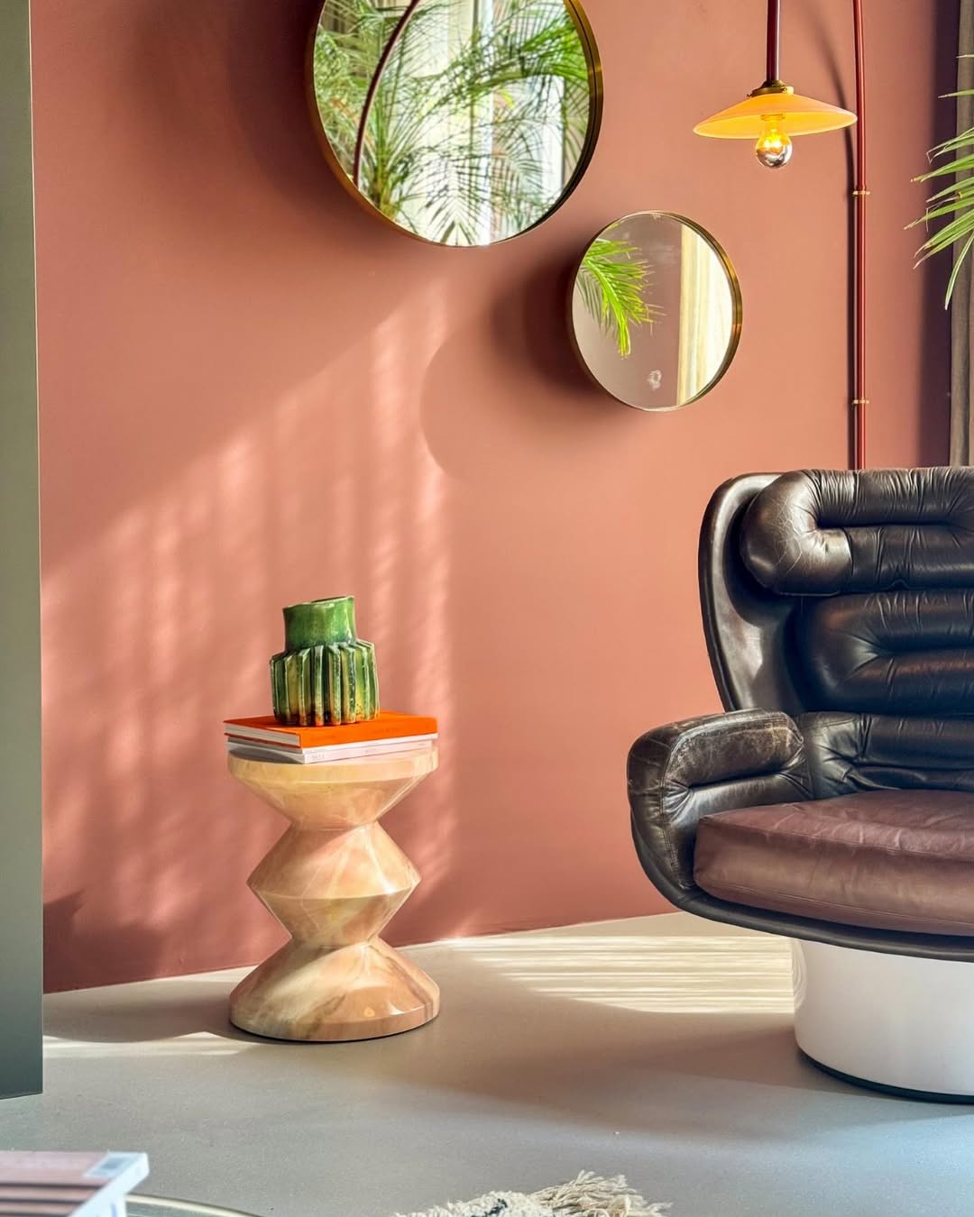 Stolička ZIG ZAG svetloružový mramor