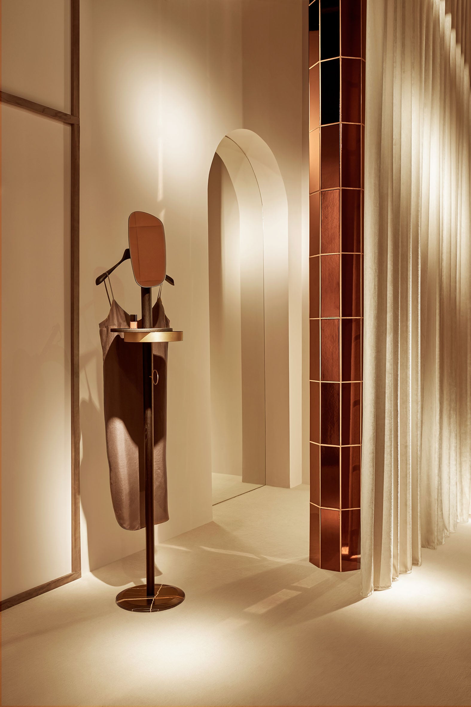 Coat rack with mirror GALAN W walnut wood with brown marble and brass finish