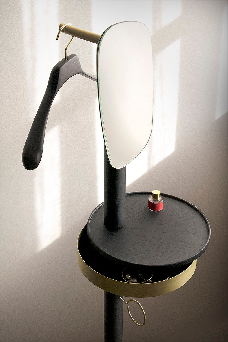 Vešiak so zrkadlom GALAN W čierne jaseňové drevo s čiernym mramorom a mosadzným povrchom