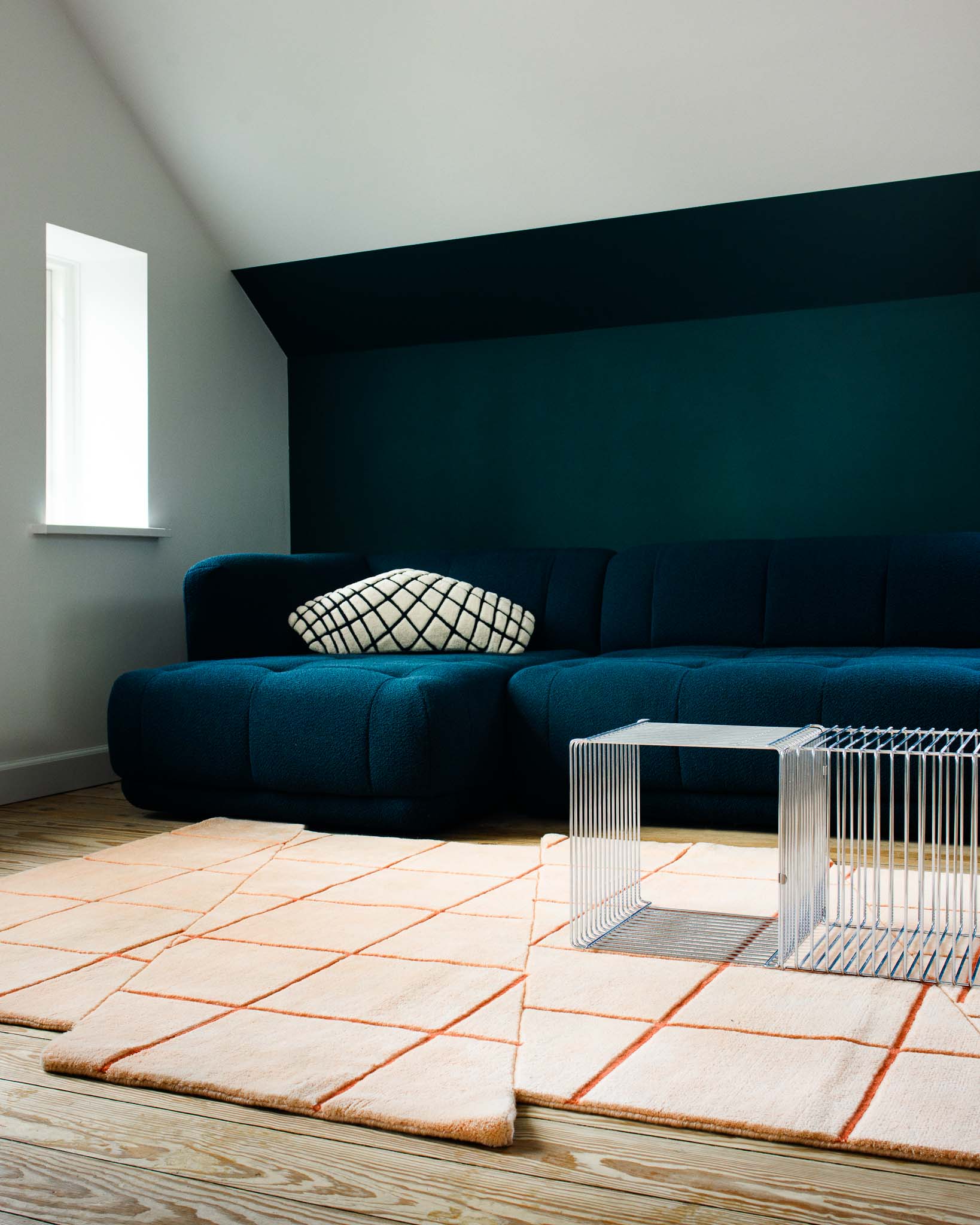 Decorative Pillow GRID SLIM Broken White with Black