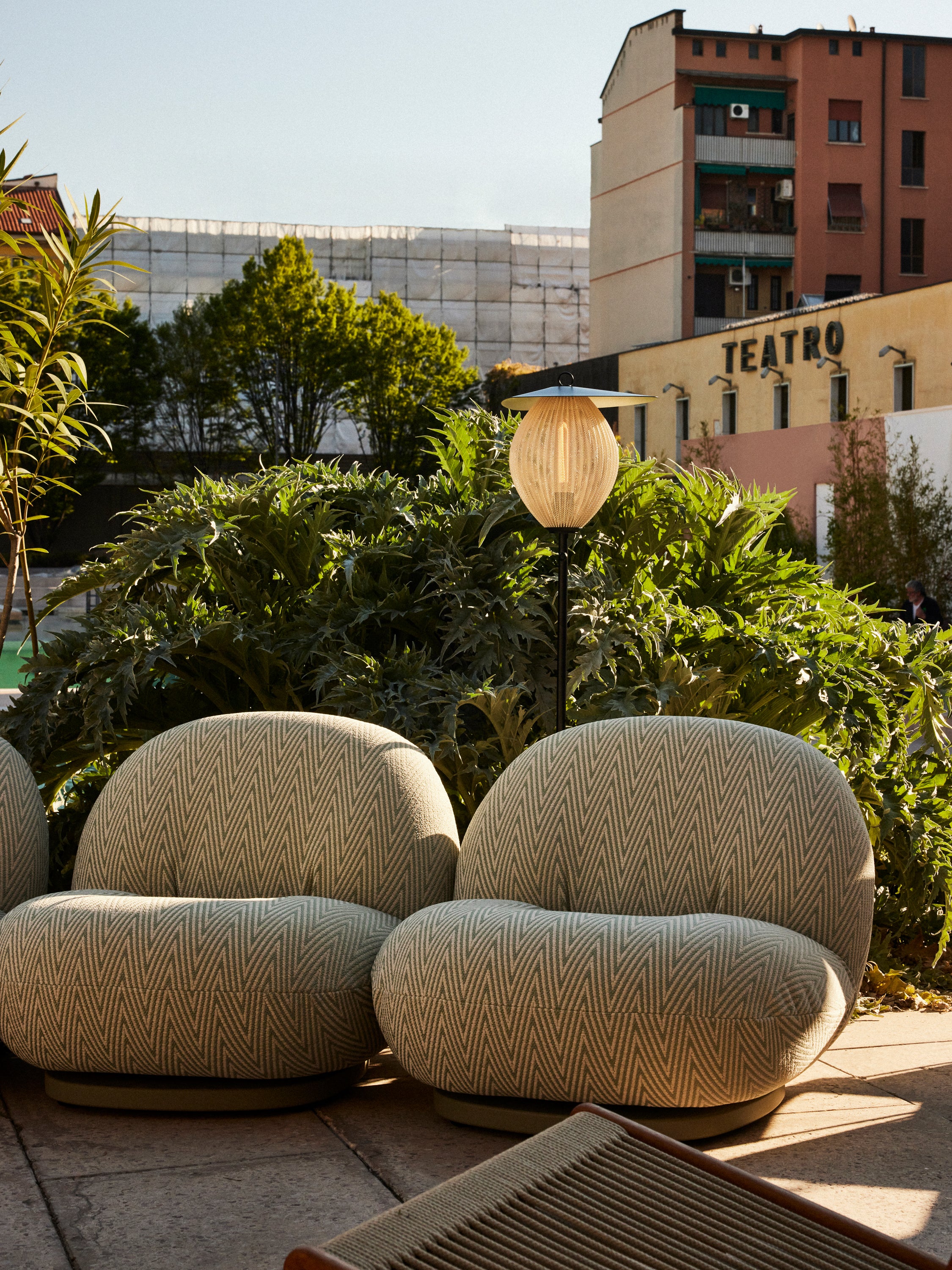 Záhradná podlahová lampa SATELLITE horčicová