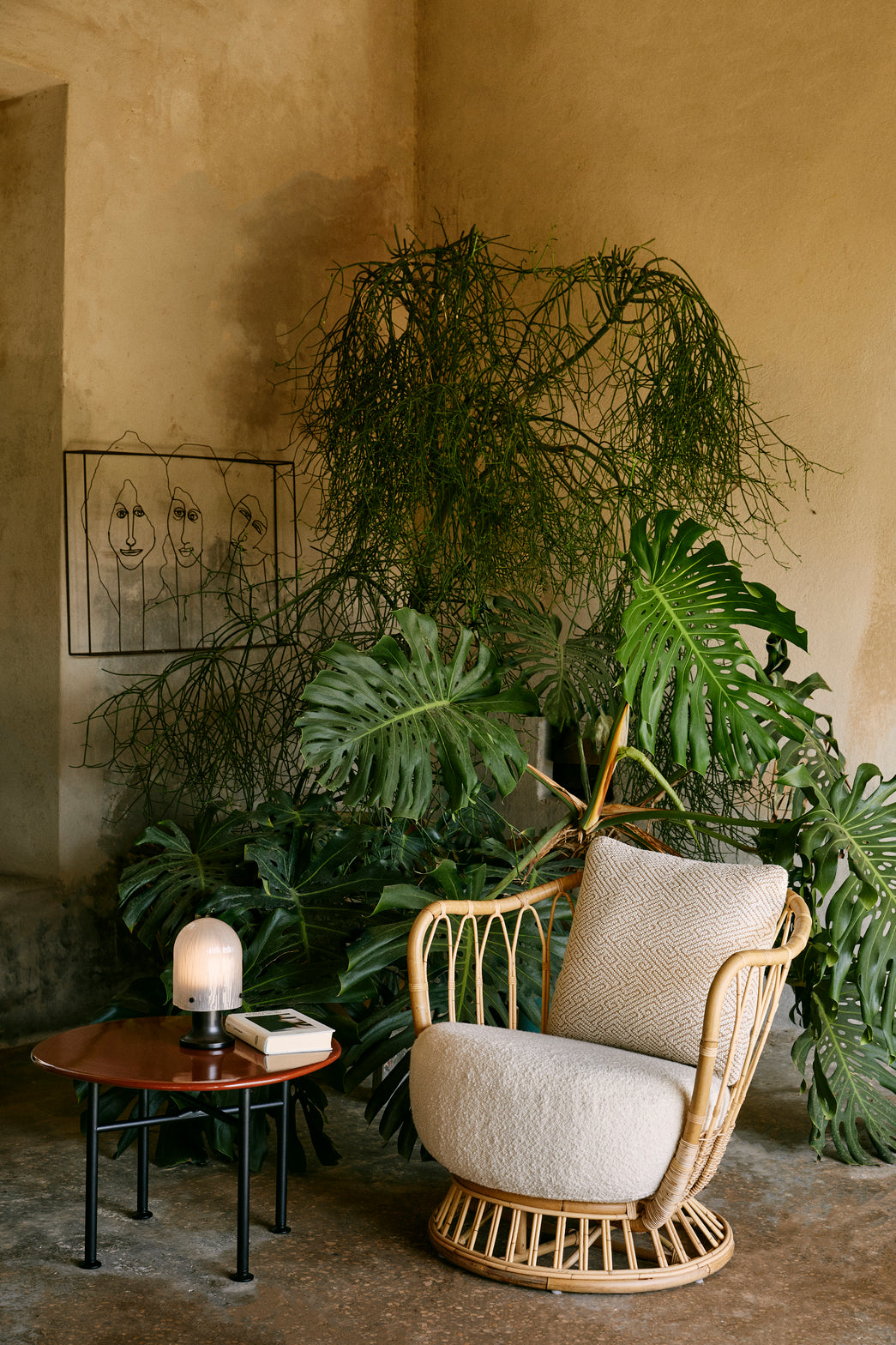 Kávový stolík CARMEL bordová keramika