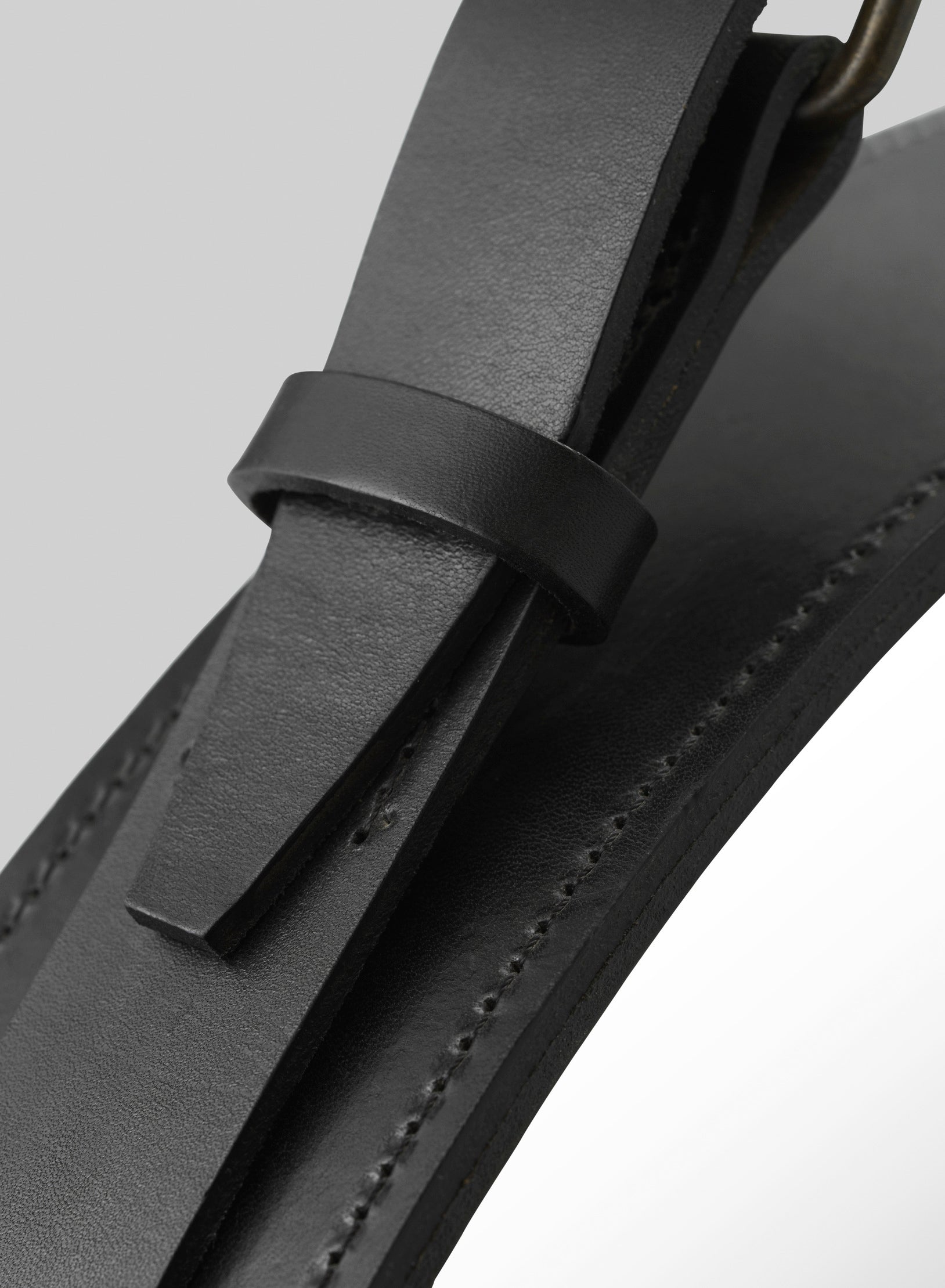 Kruhový luster ADNET čierna koža