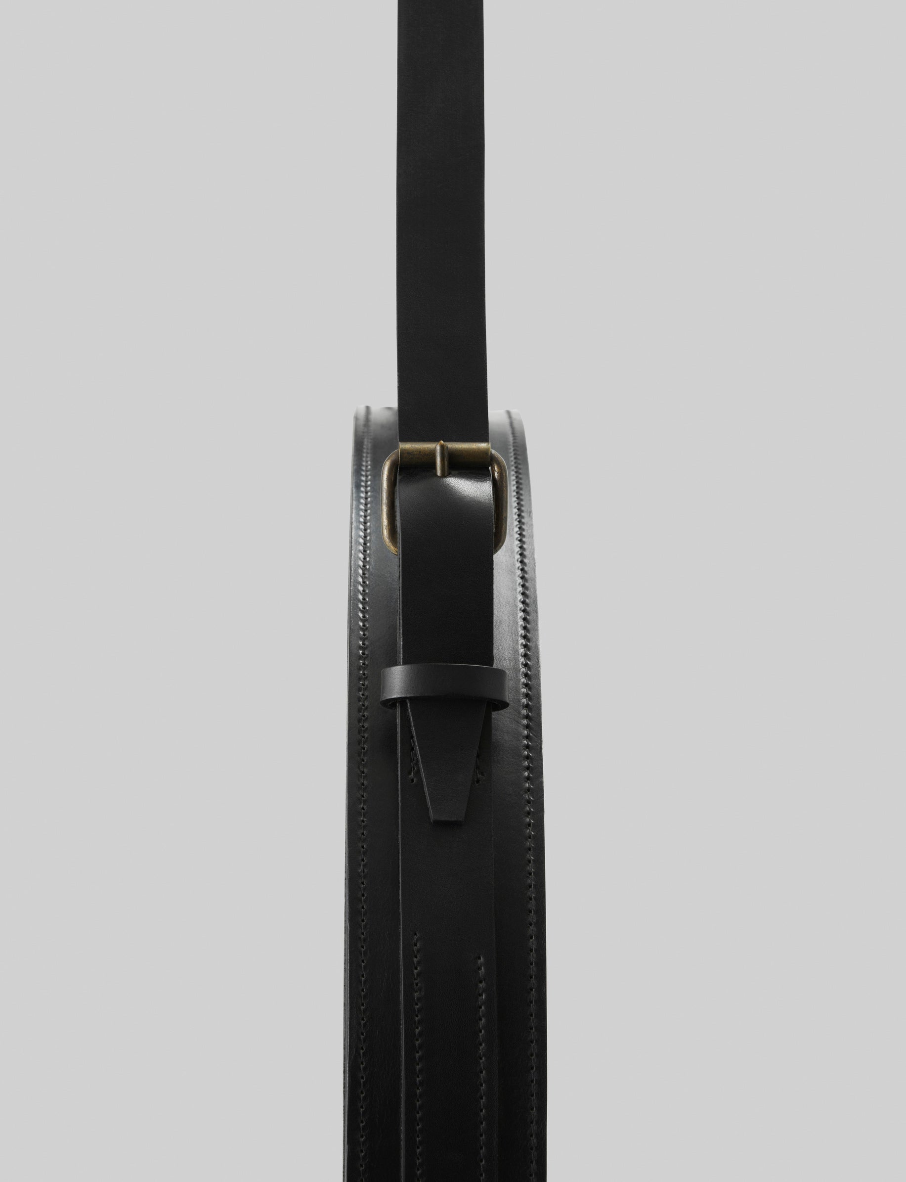 Kruhový luster ADNET čierna koža