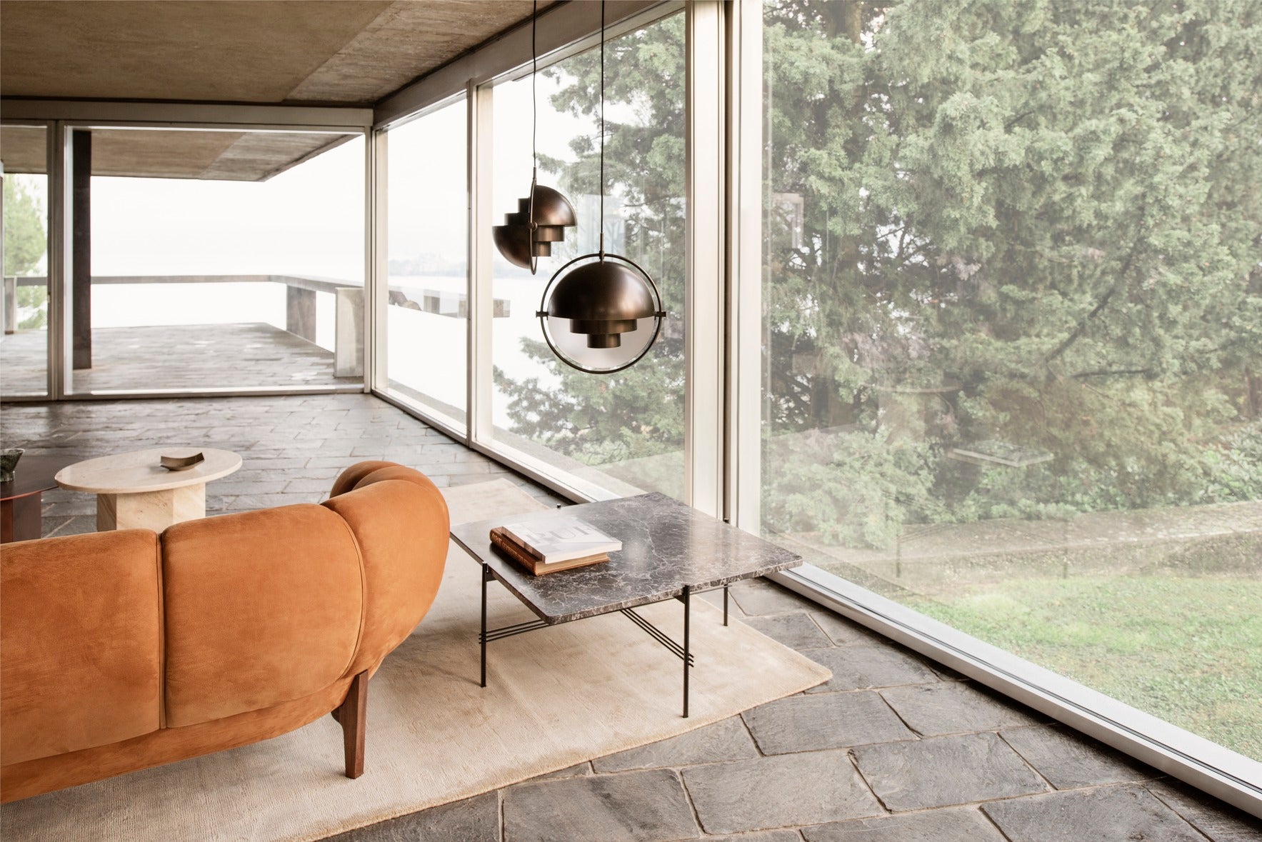 3-seater Sofa CROISSANT upholstered in leather with a walnut base