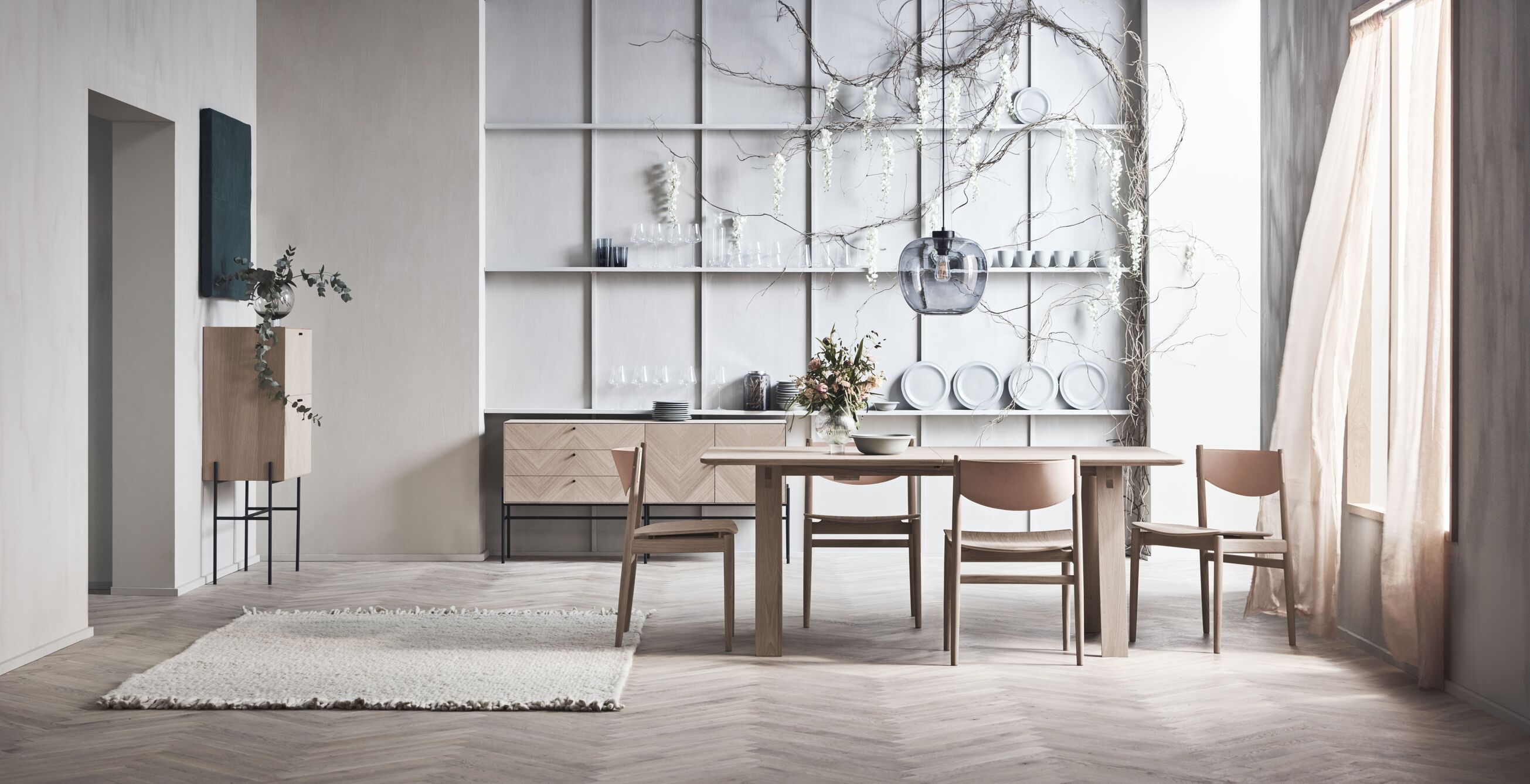 Stolička APELLE bielené dubové drevo