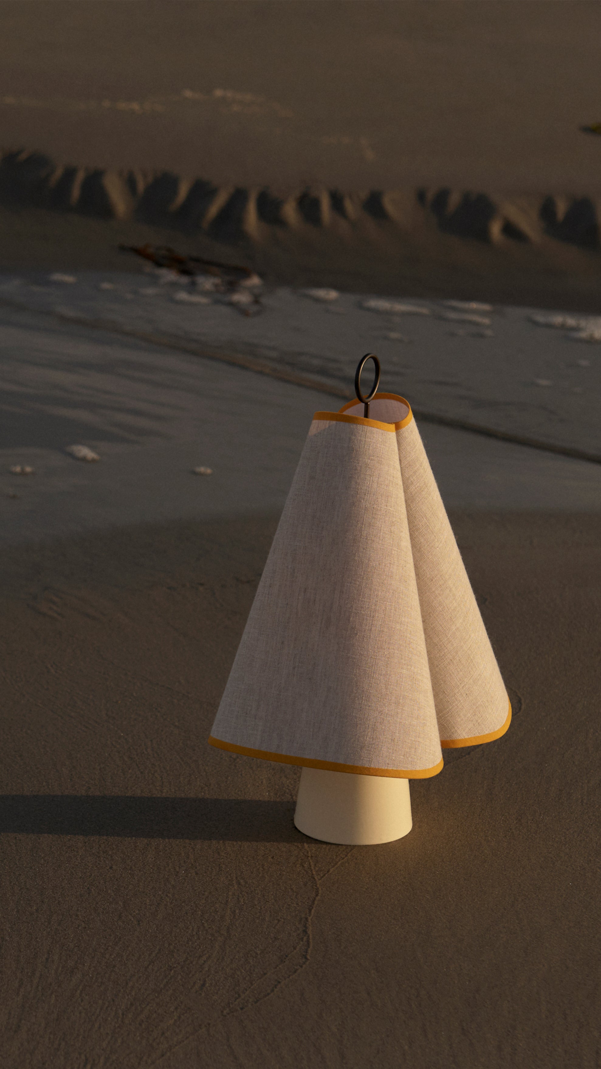 Portable lamp HORNBÆK white with yellow finish