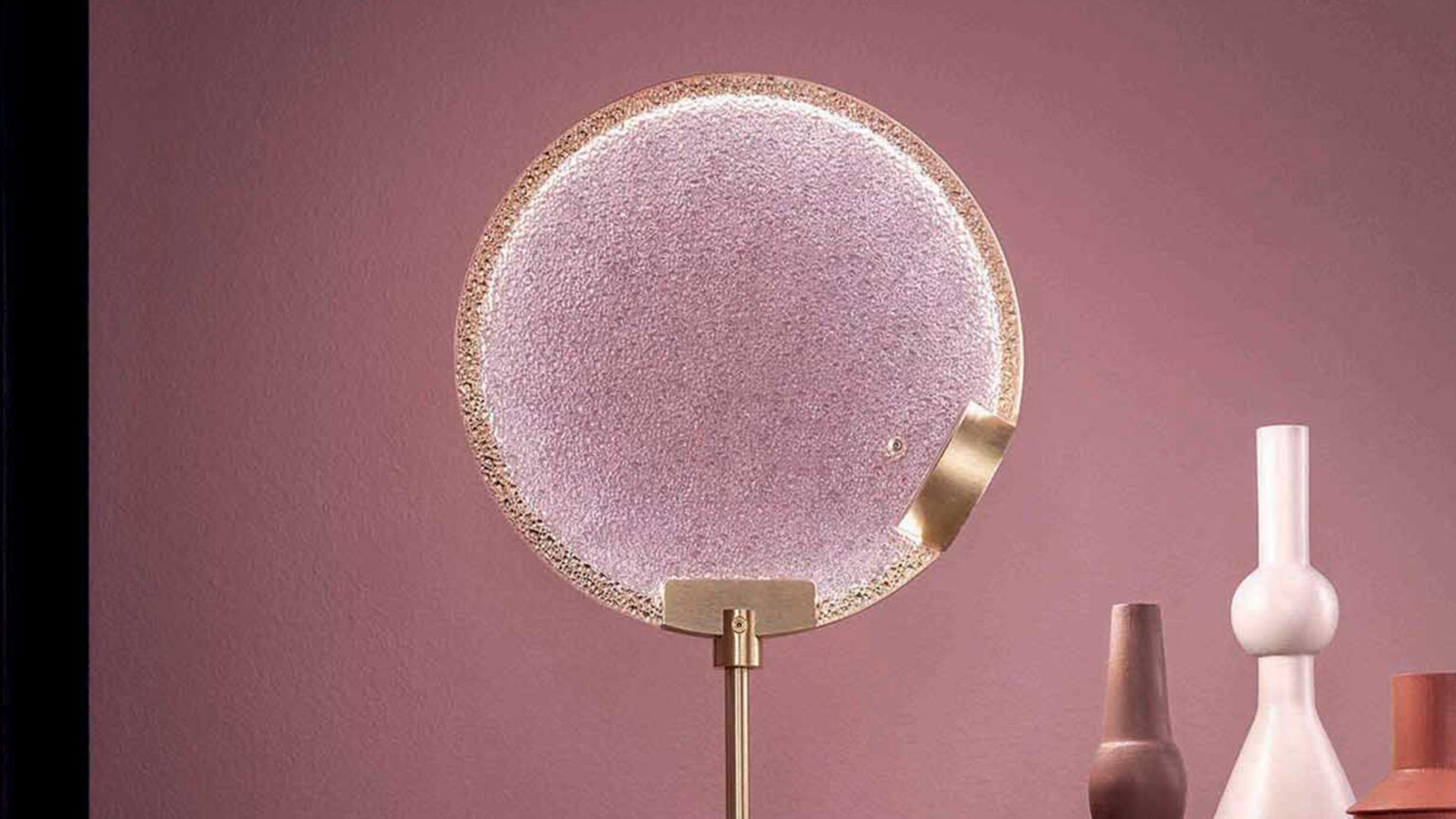 Stolná lampa HORO TL brúsený mosadz