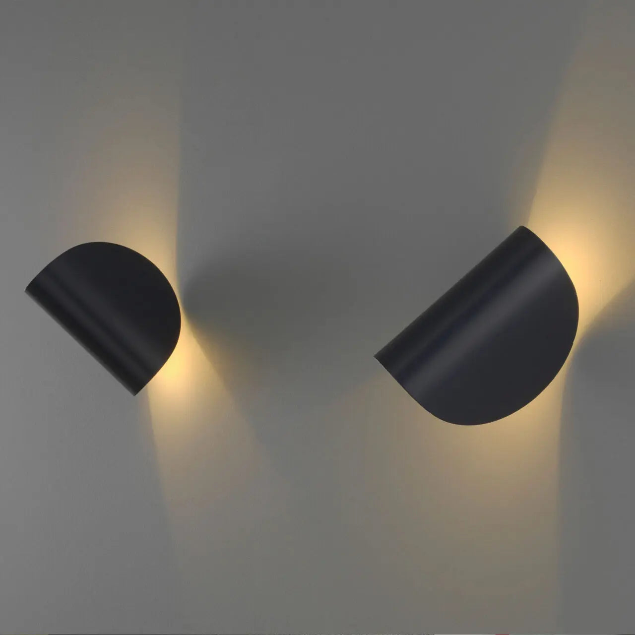 Lampa ścienna IO brązowy – Fontana Arte