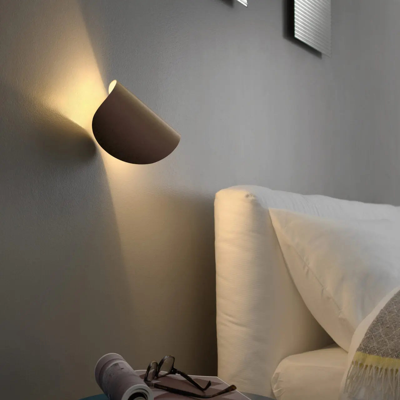 Lampa ścienna IO brązowy – Fontana Arte