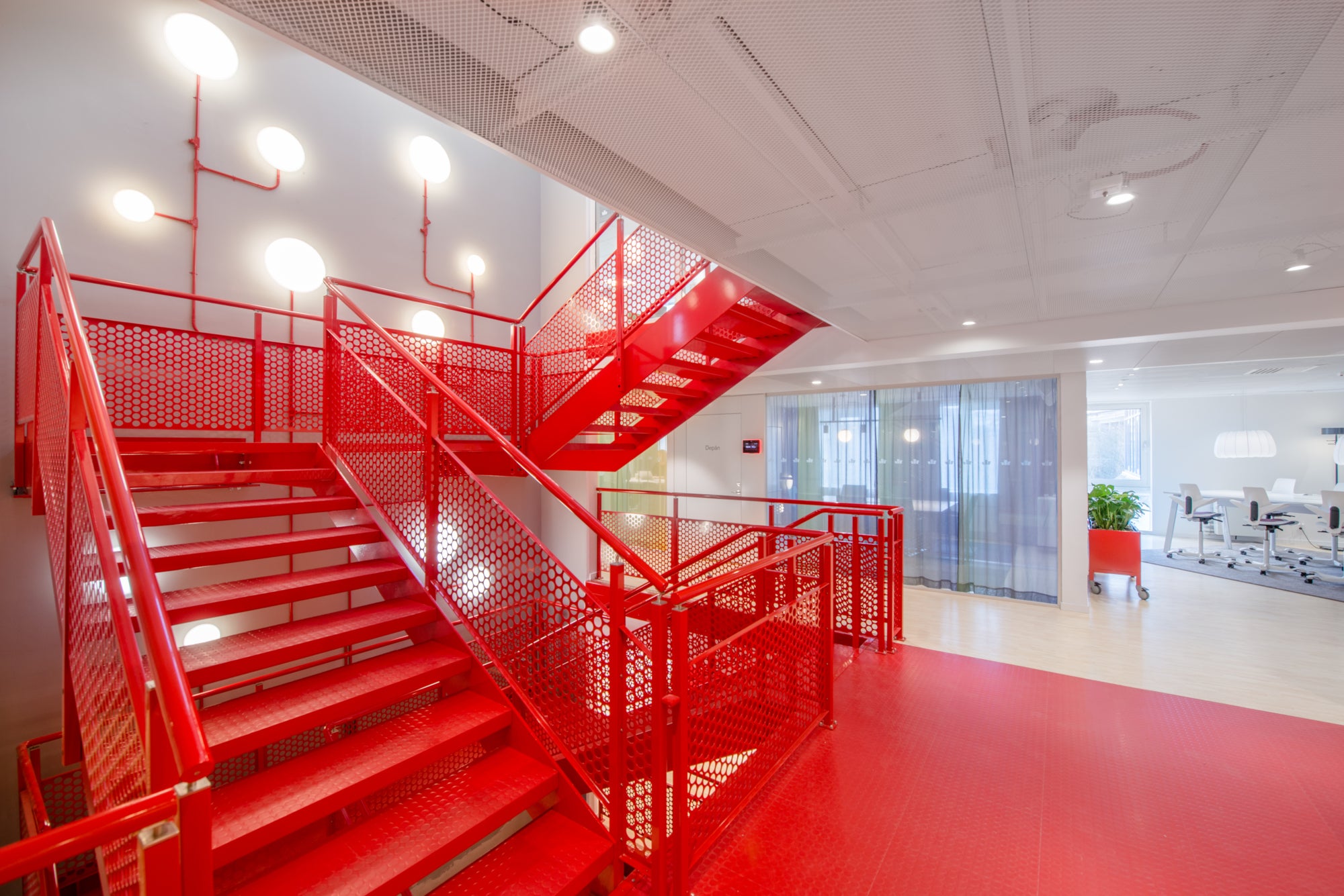 AJ EKLIPTA wall lamp white