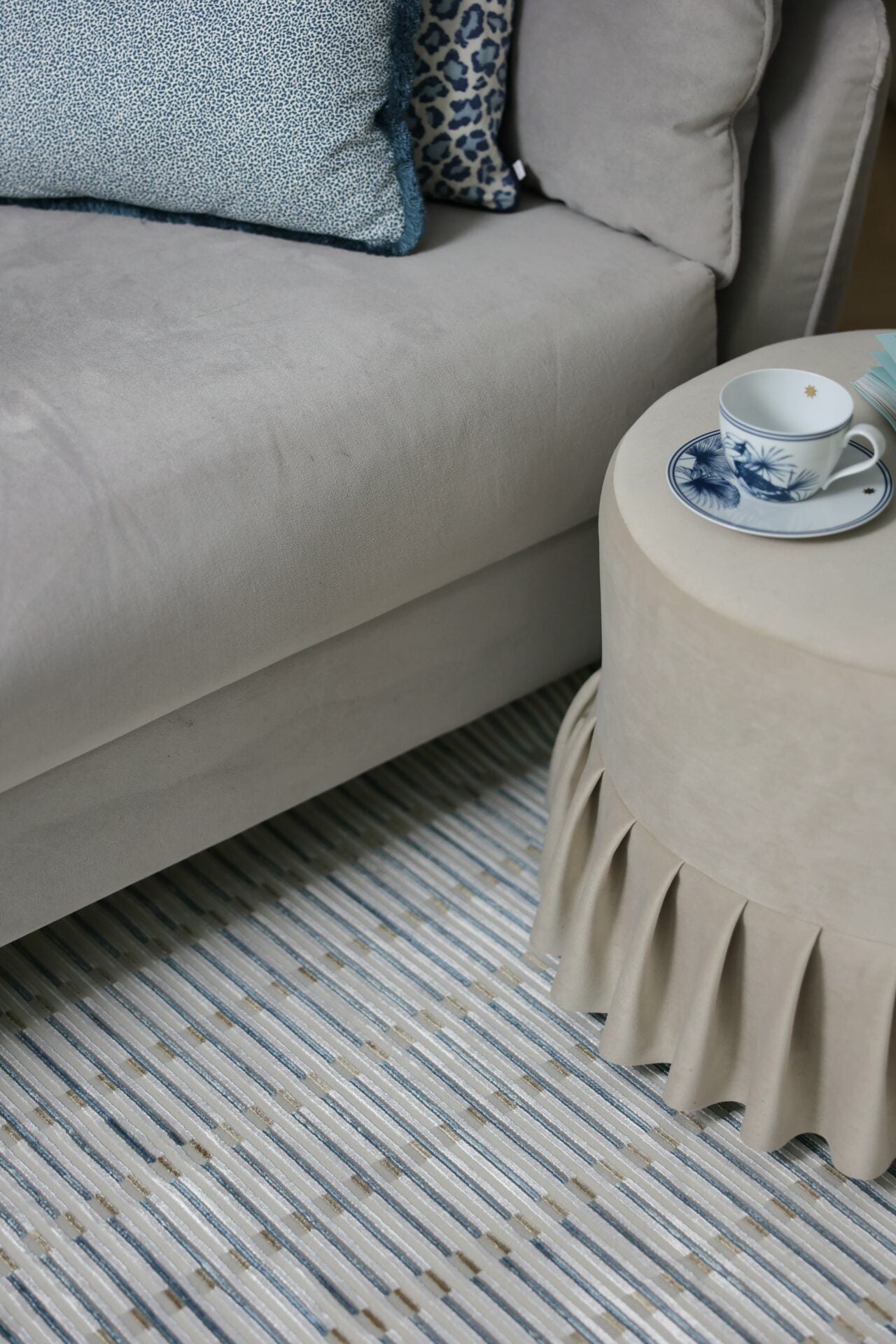 BEIGE BLUE SHUTTER Rug