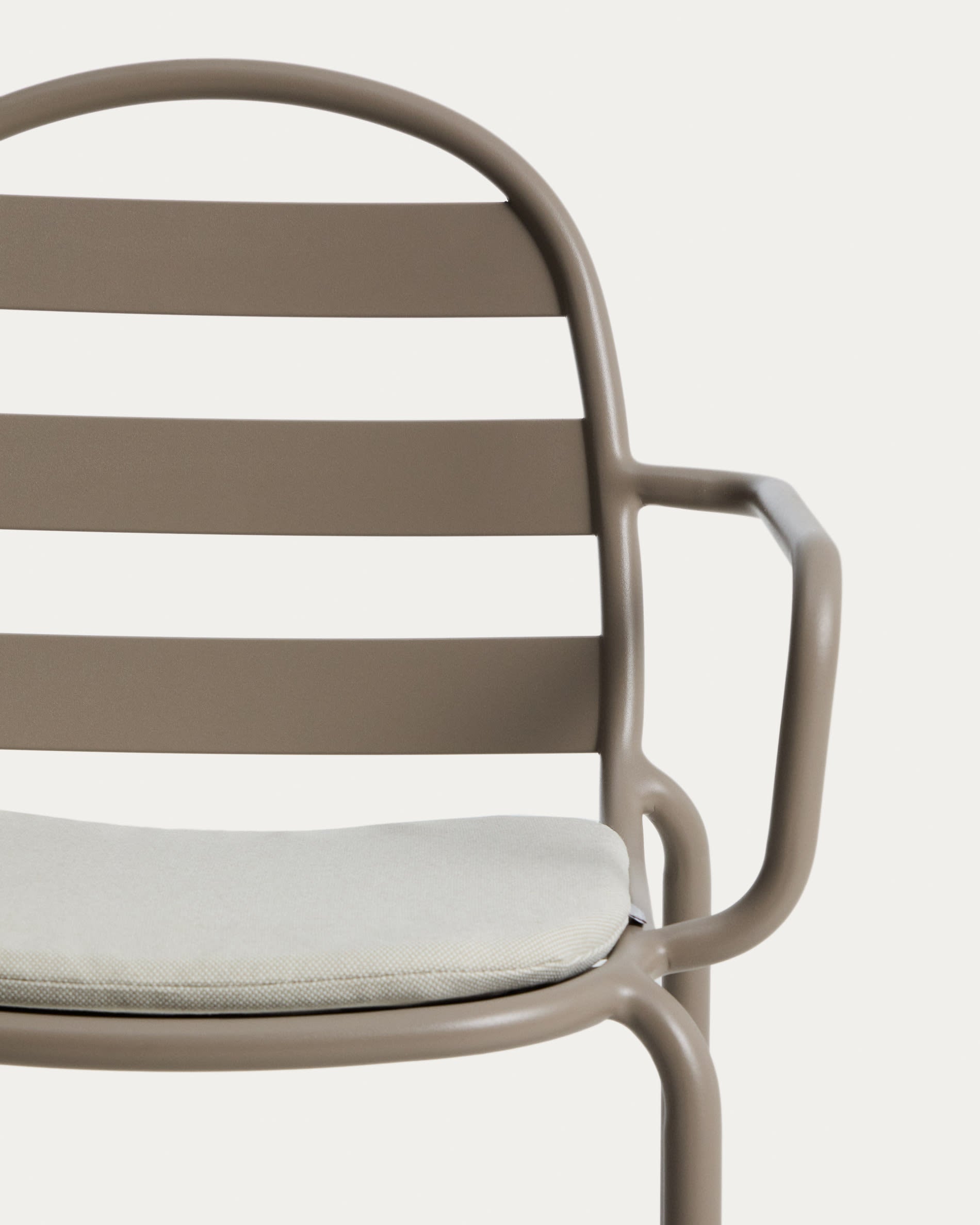 JONCOLS taupe garden chair